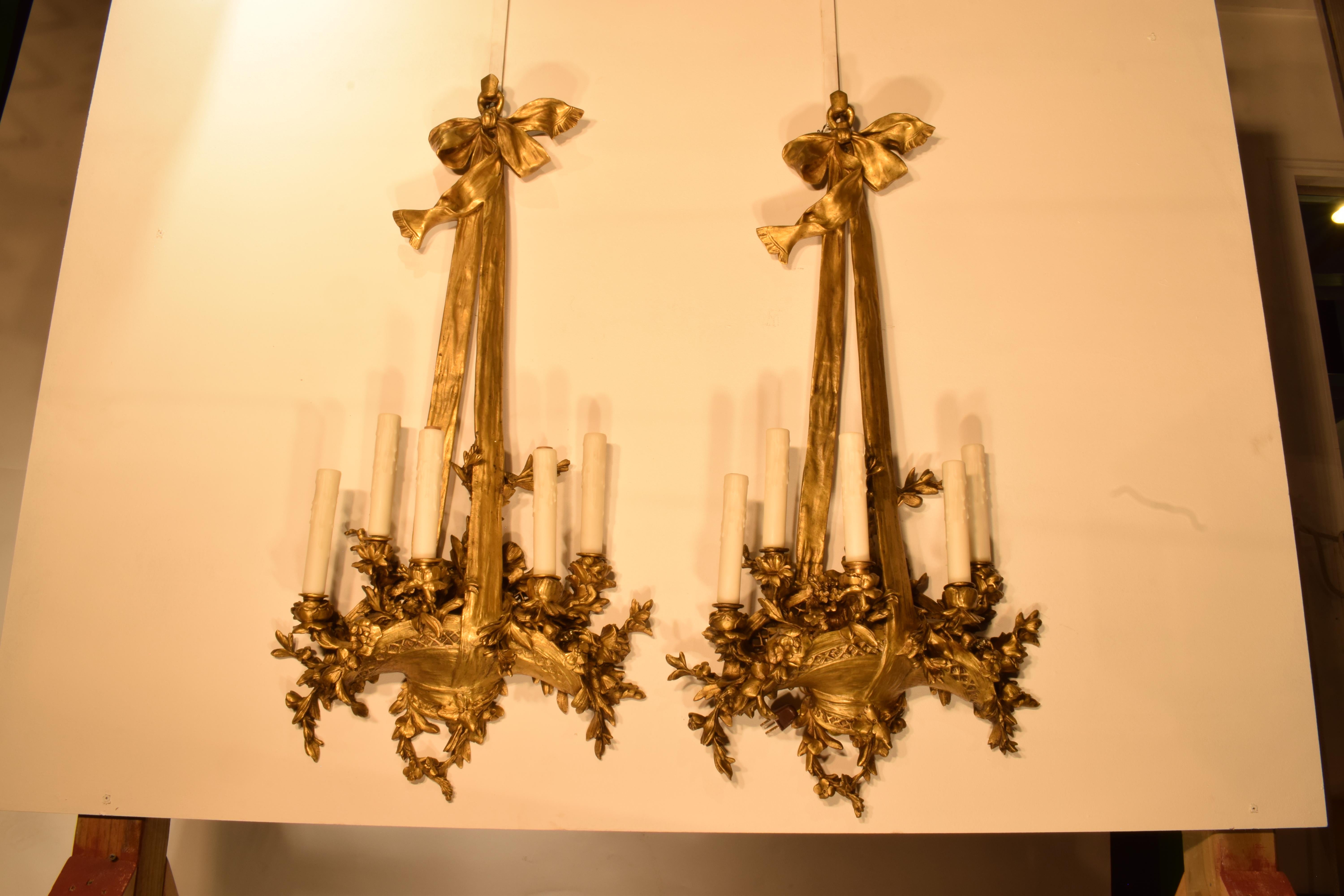 Pair of Gilt Bronze Wall Sconces For Sale 5