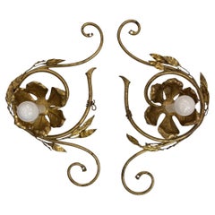 Paire d
appliques florales dorées