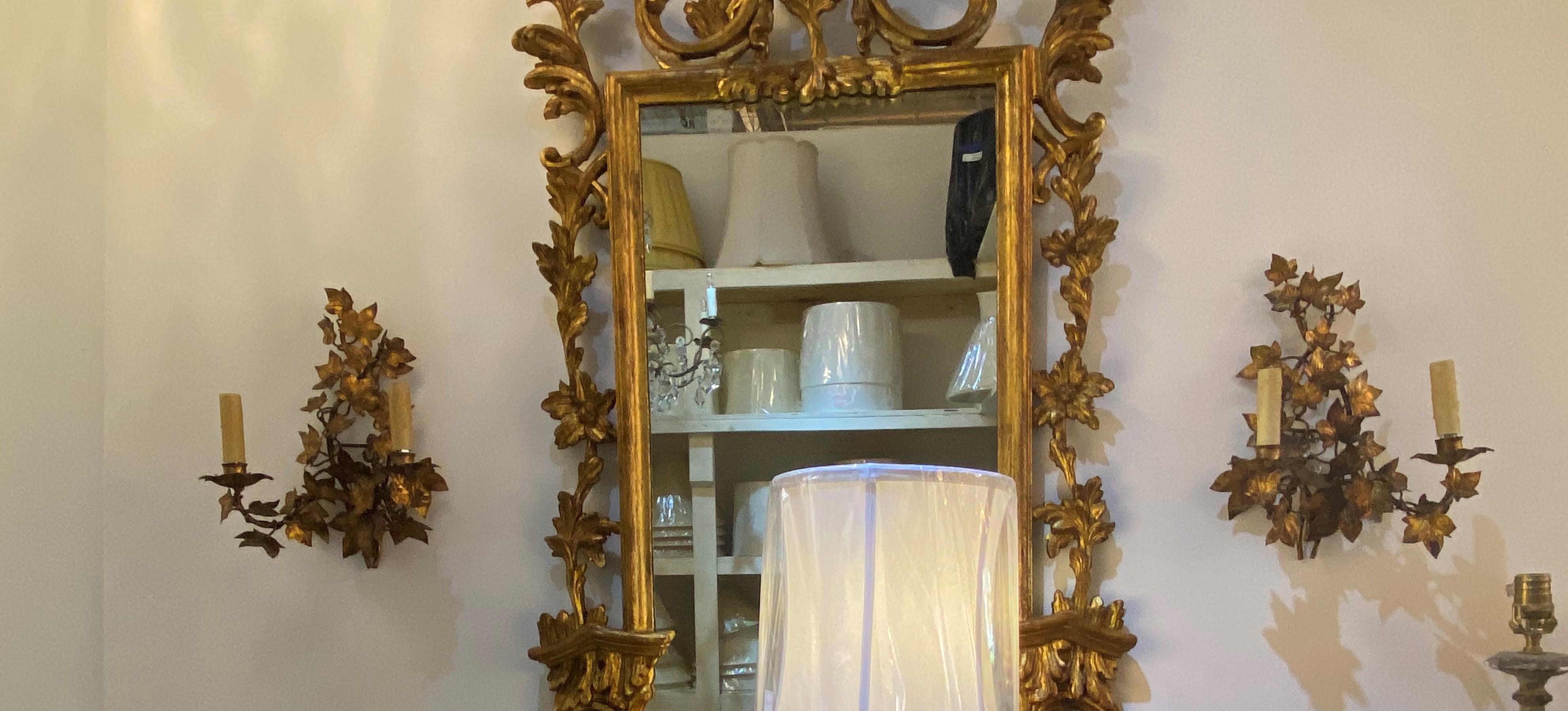 Pair of Gilt Gold Sconces In Excellent Condition For Sale In Dallas, TX