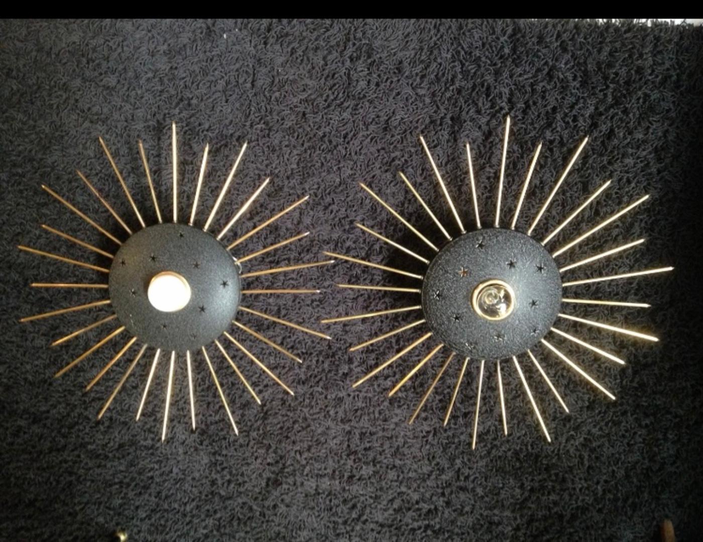 Mid Century Pair of Gilt Iron and Brass Sunburst Wall Sconces For Sale 8