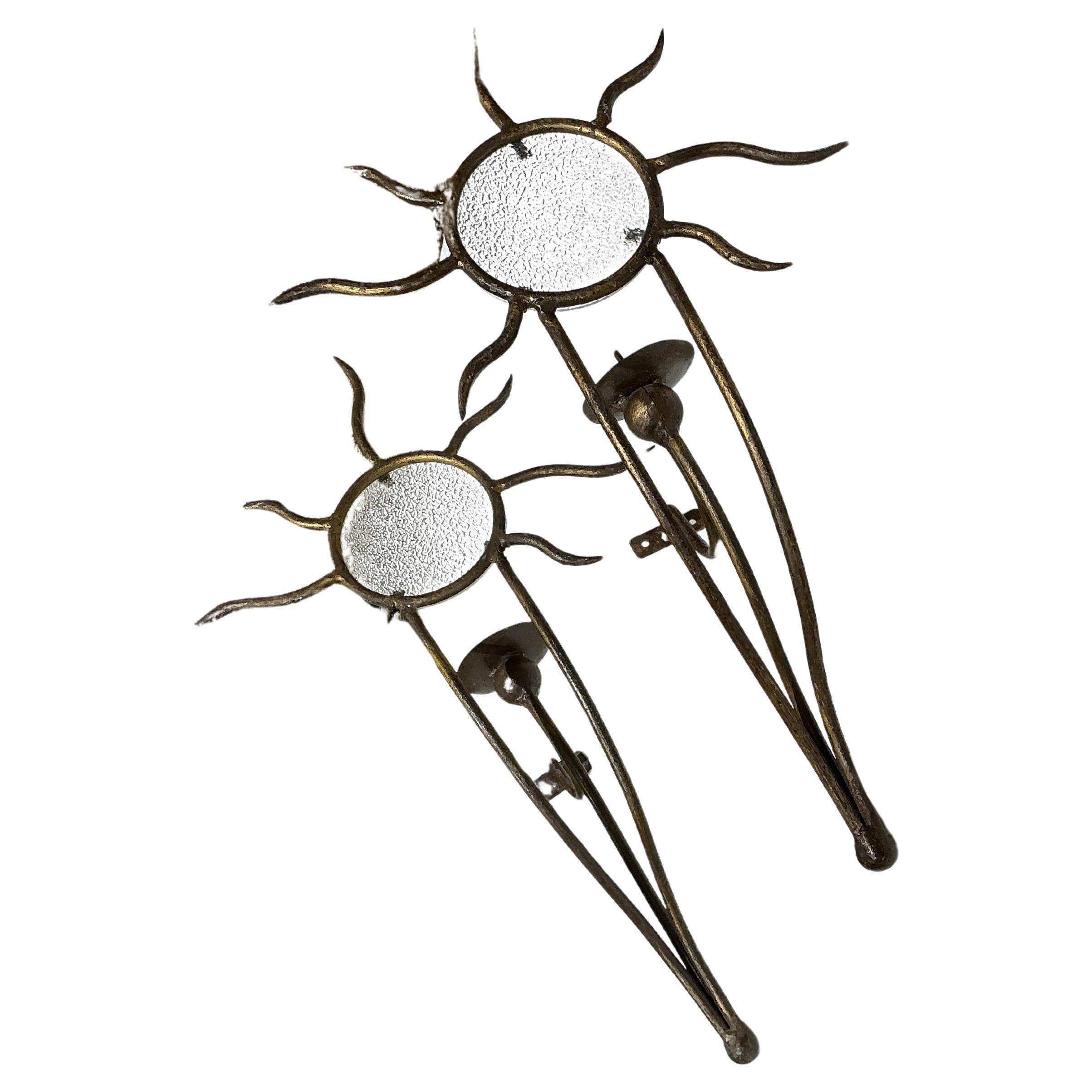 Paire d'appliques en fer doré, style Dubreuil, circa 1970