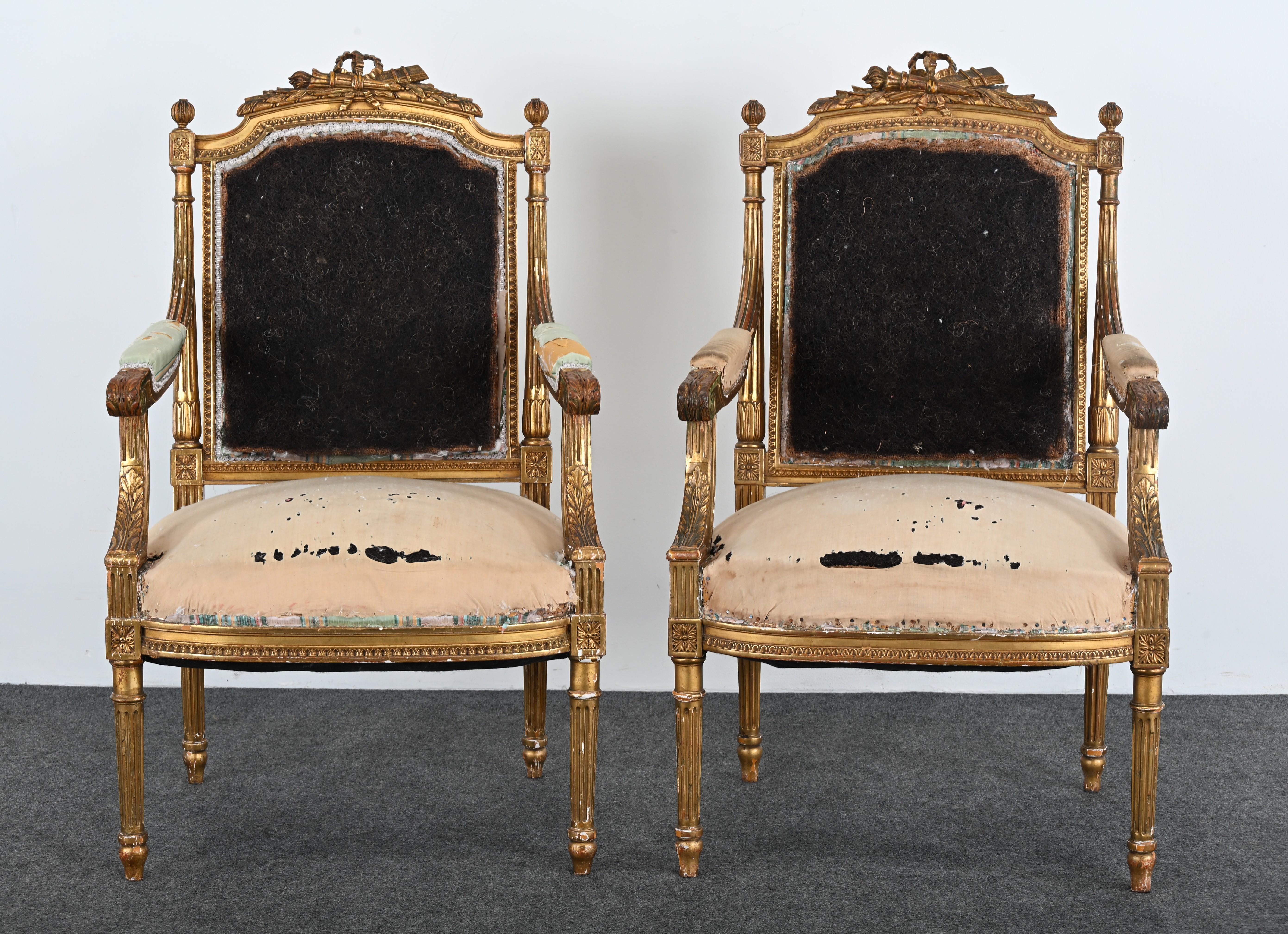 Pair of Gilt Louis XVI French Chairs, circa 1900 For Sale 1