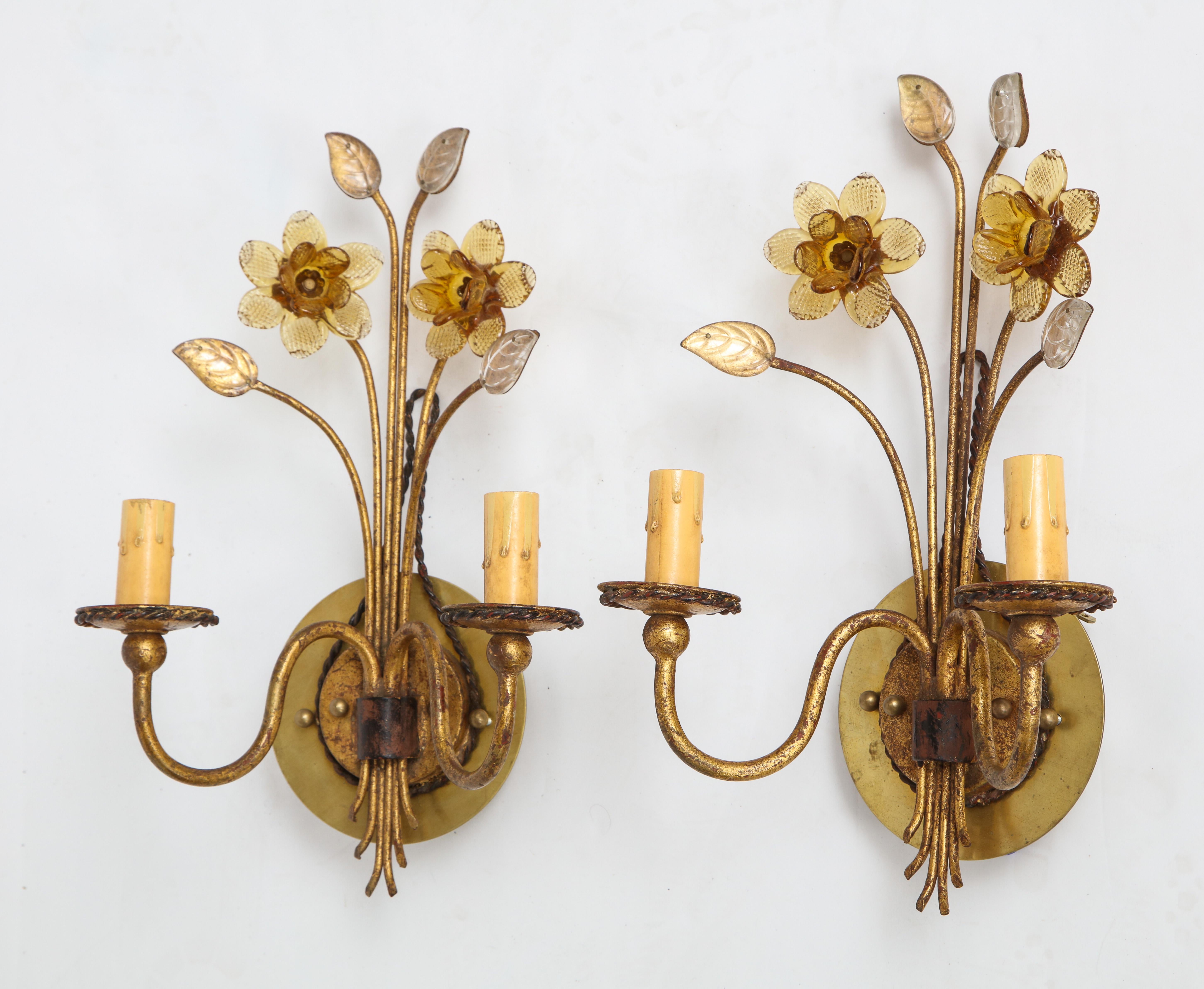Pair of Gilt Metal and Pressed Glass Daffodil Sconces In Good Condition For Sale In Mt. Kisco, NY