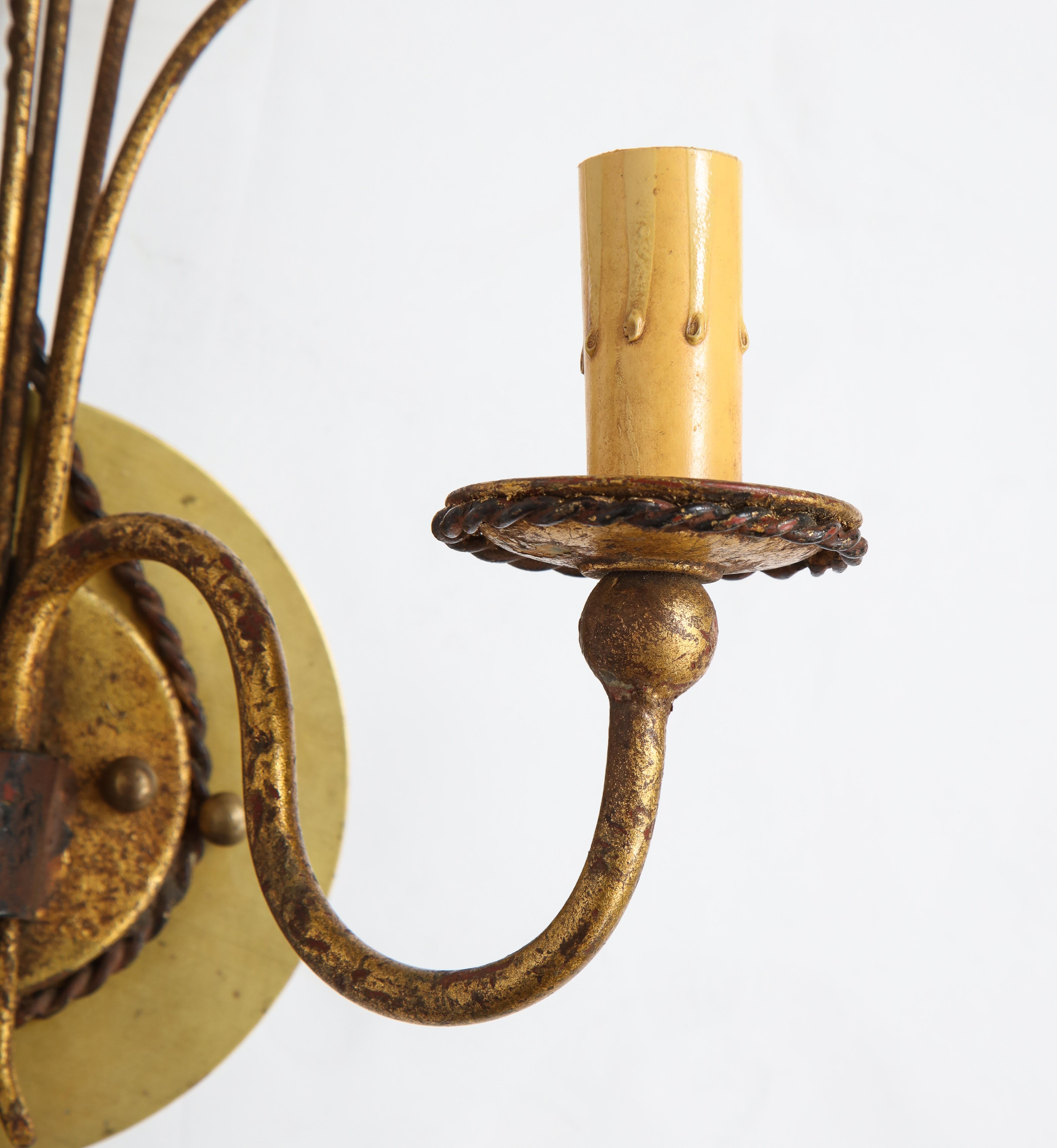 Mid-20th Century Pair of Gilt Metal and Pressed Glass Daffodil Sconces For Sale