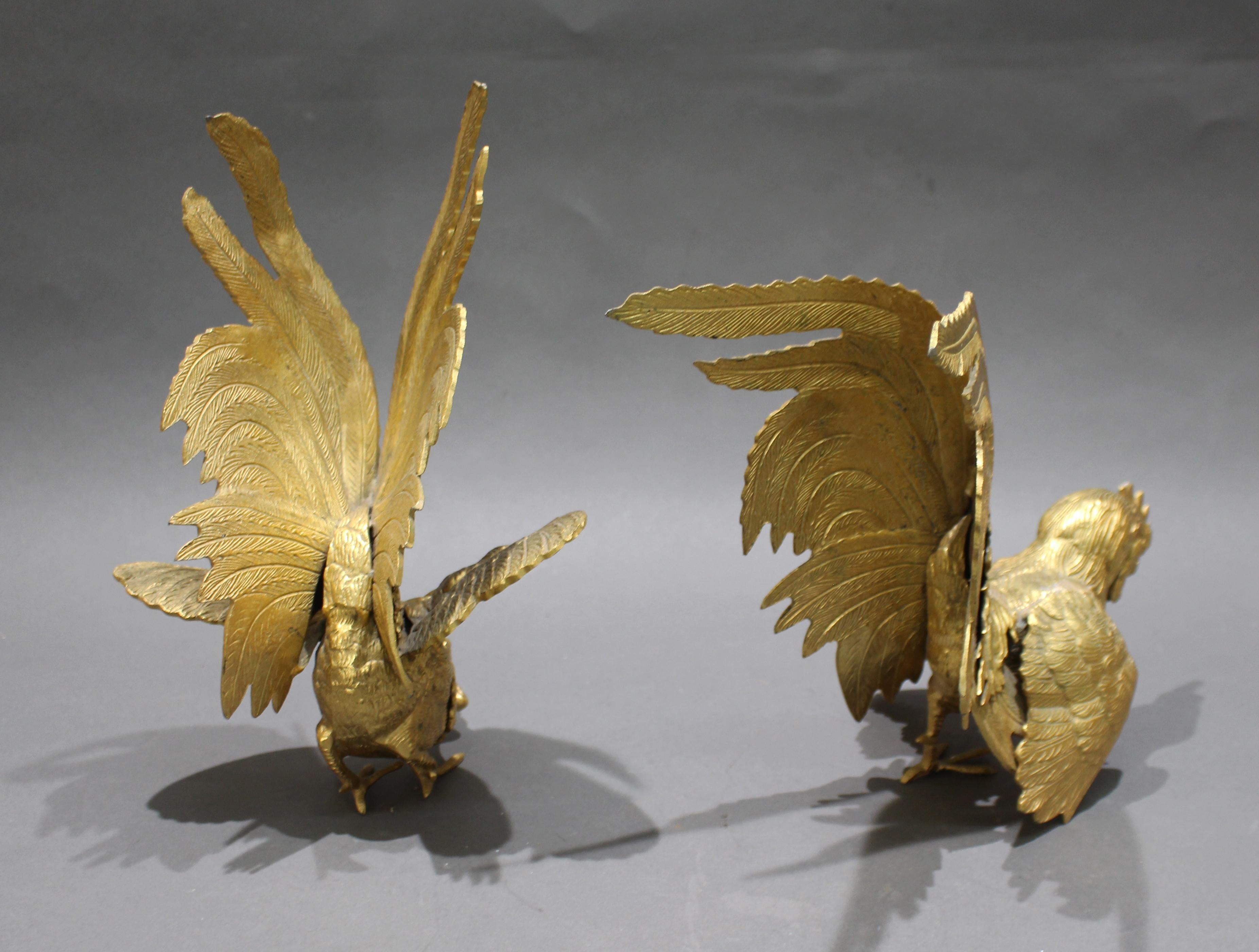 Pair of Gilt Metal Fighting Cock Sculptures In Good Condition For Sale In Worcester, GB