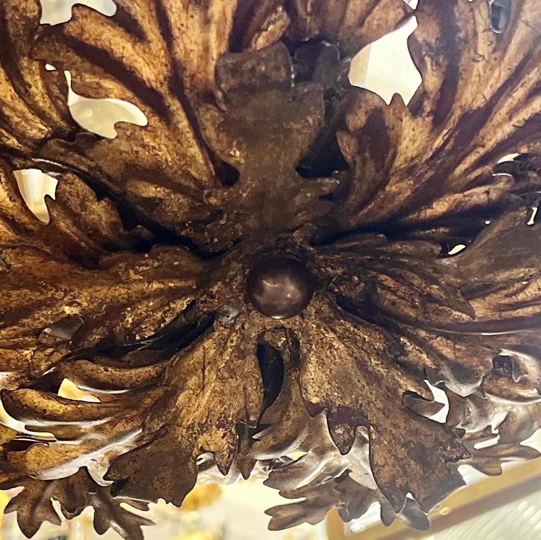 Paire de luminaires en métal doré, vendus individuellement Bon état - En vente à New York, NY