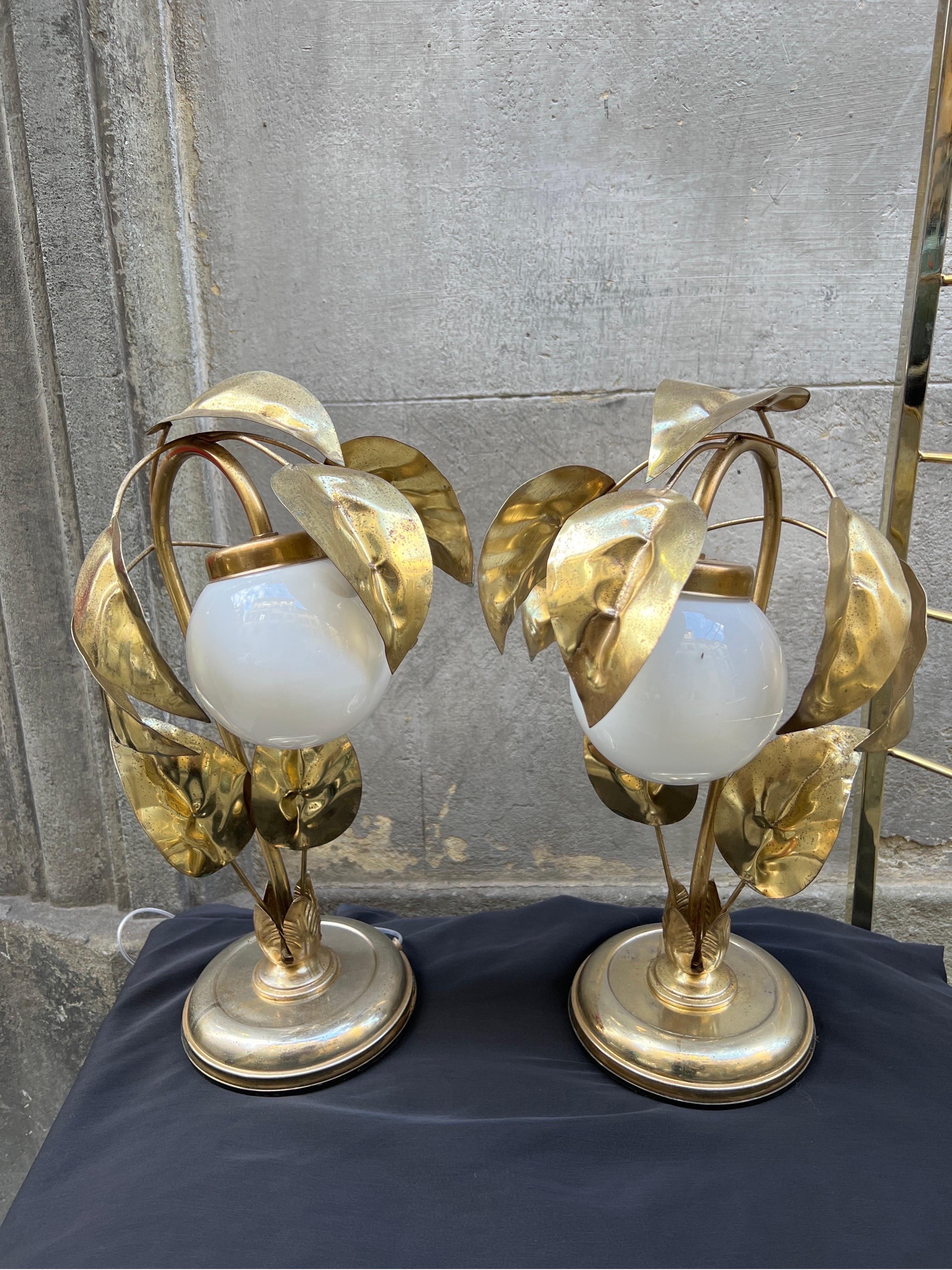 Italian Pair of Gilt Metal Leaves Table Lamps with White Glass Ball, 1950s