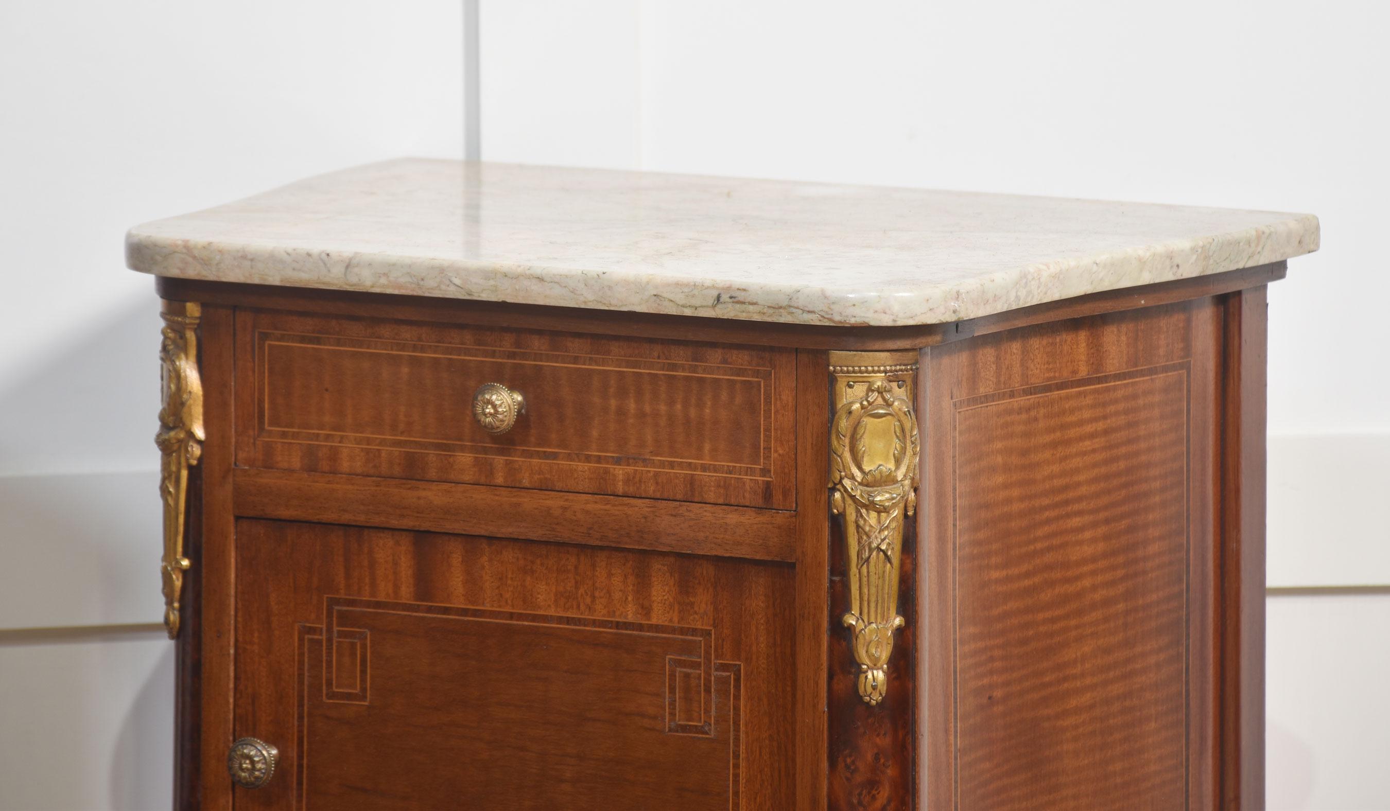 Pair of gilt metal mounted bedside cabinets For Sale 4