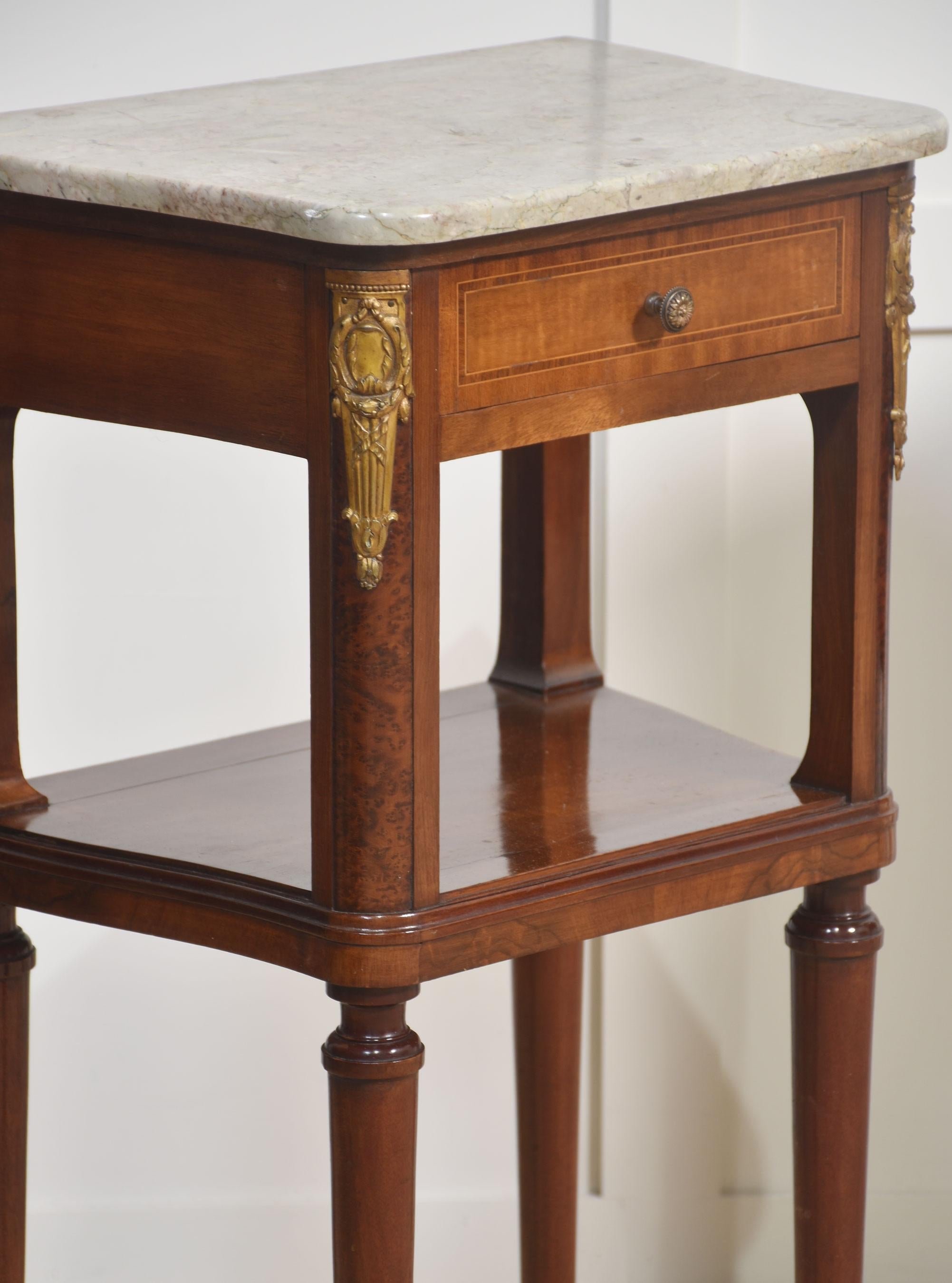 Pair of gilt metal mounted bedside cabinets For Sale 1