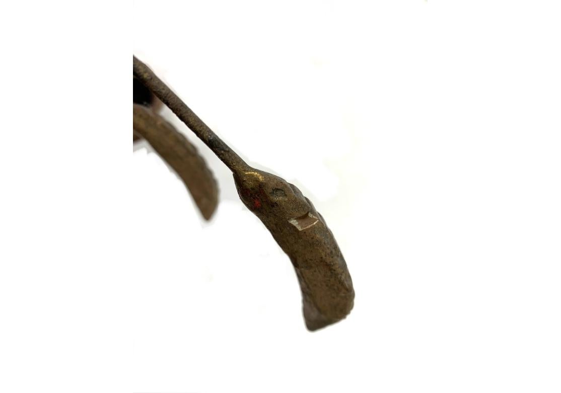 Coppia di candelabri in metallo dorato e Wood in vendita 3