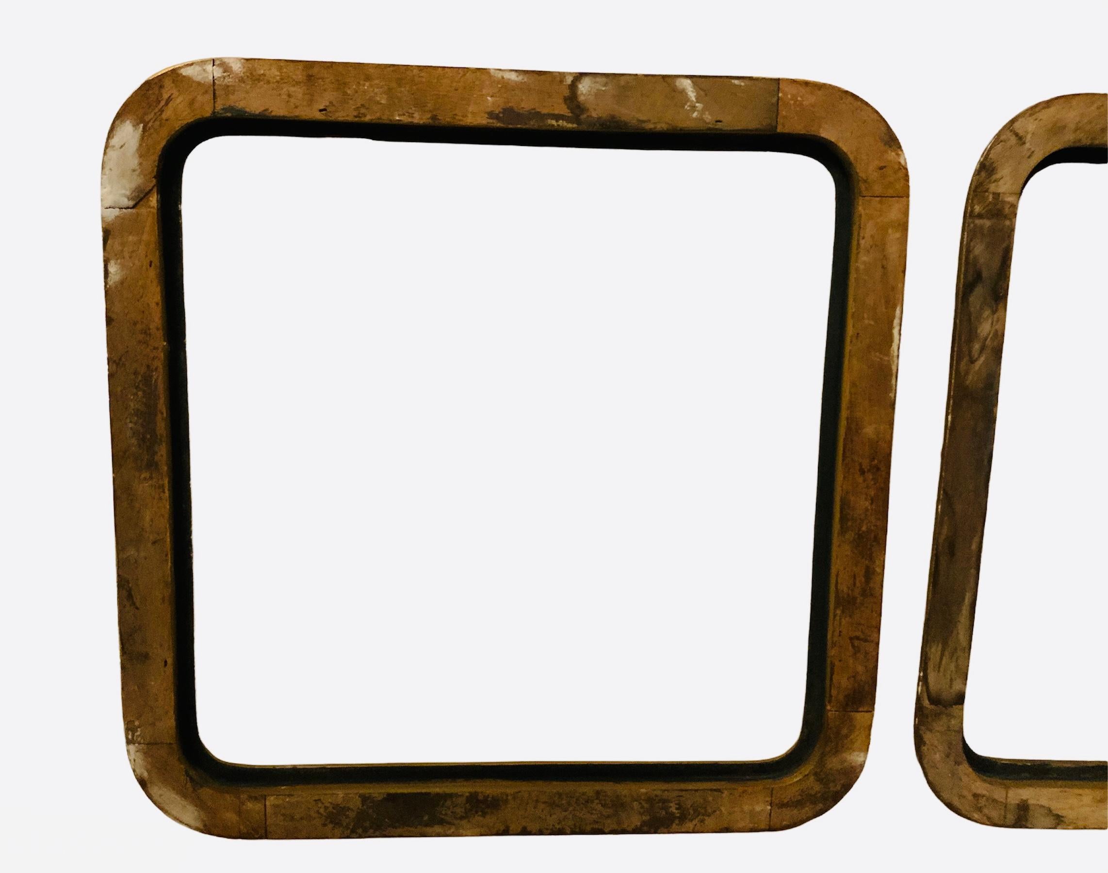 20th Century Pair of Gilt Picture/Painting Frames For Sale