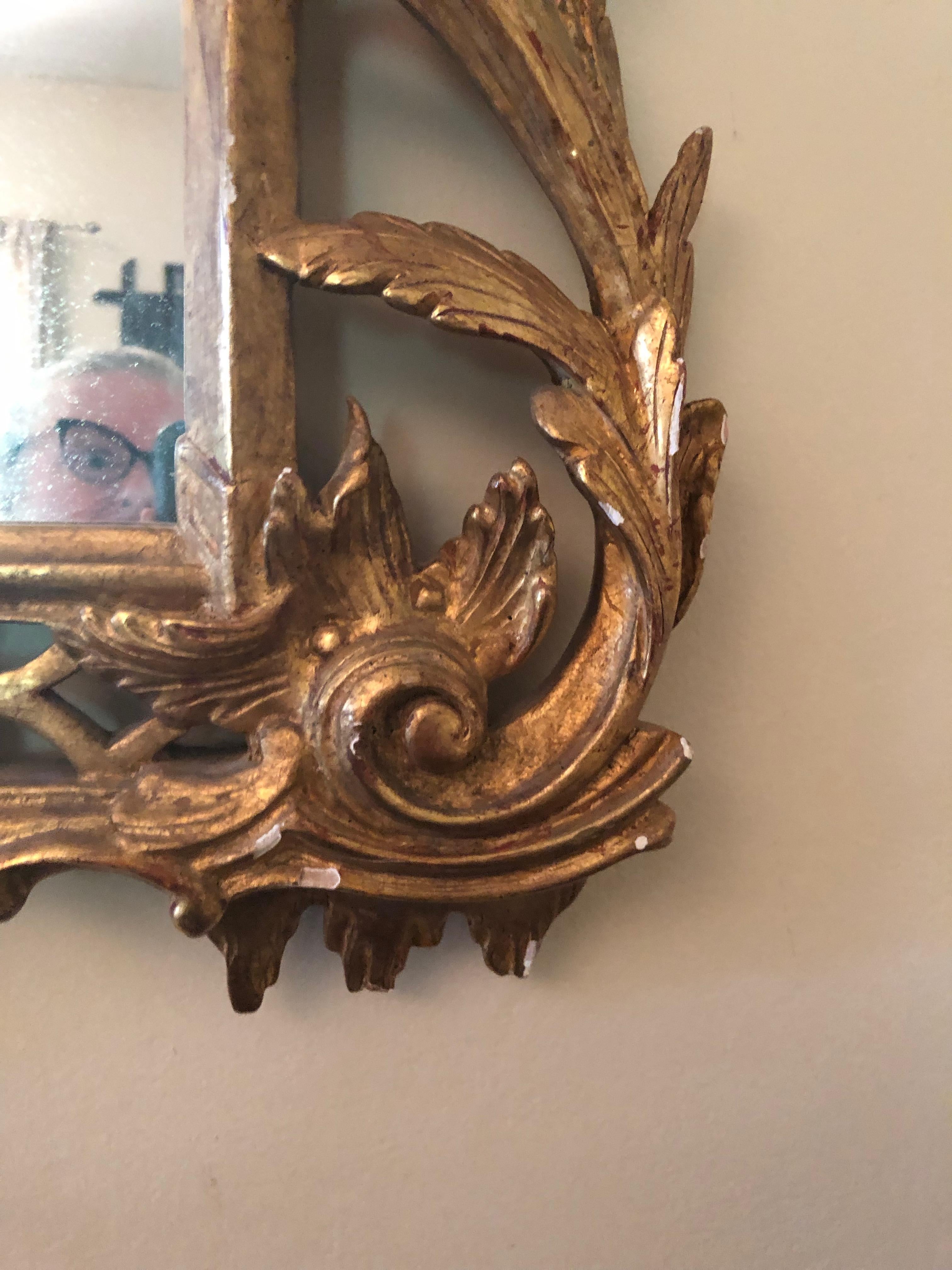 A Gilt Regency-Style Chinoiserie Mirror For Sale 3