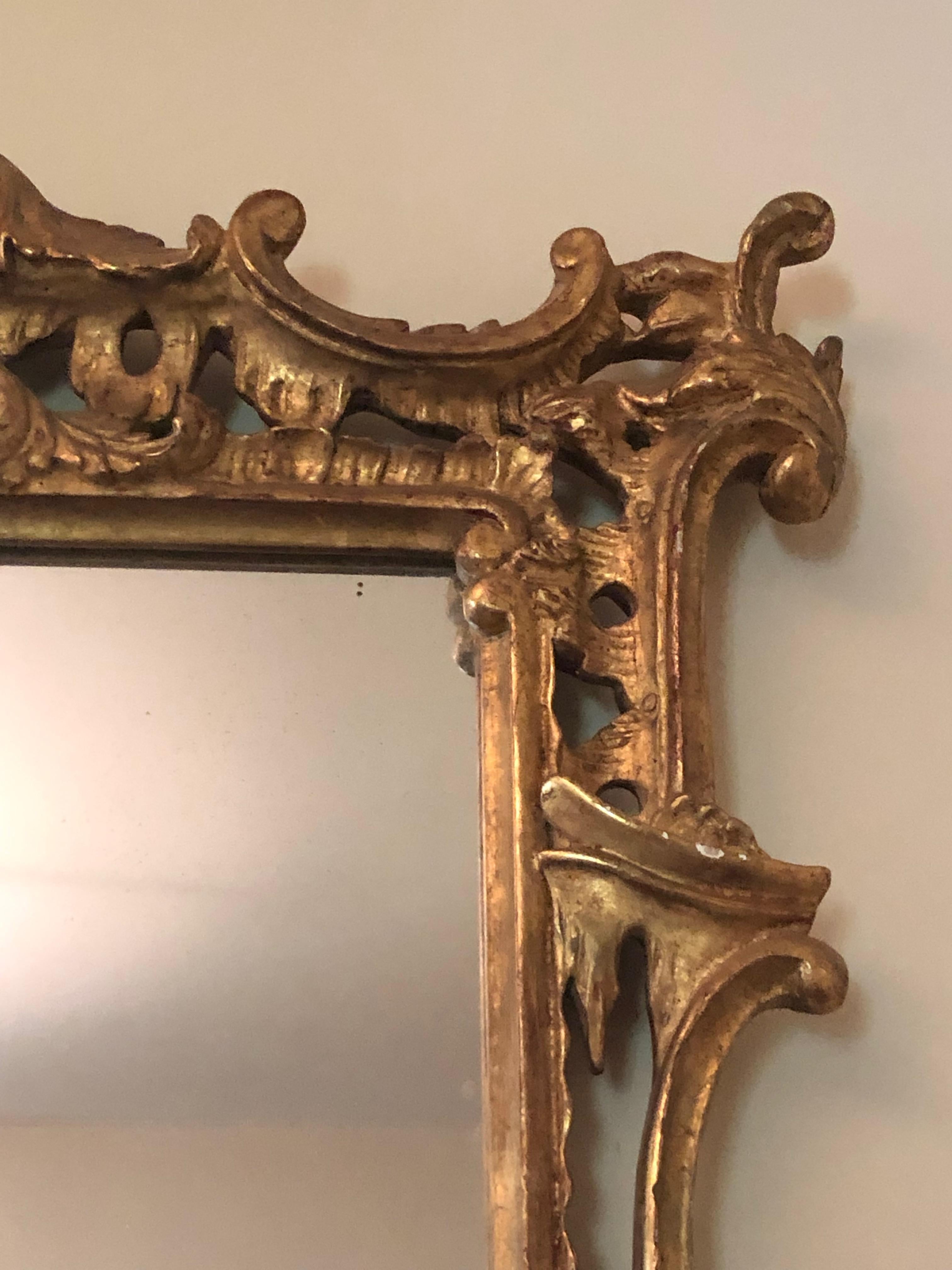 A Gilt Regency-Style Chinoiserie Mirror For Sale 4