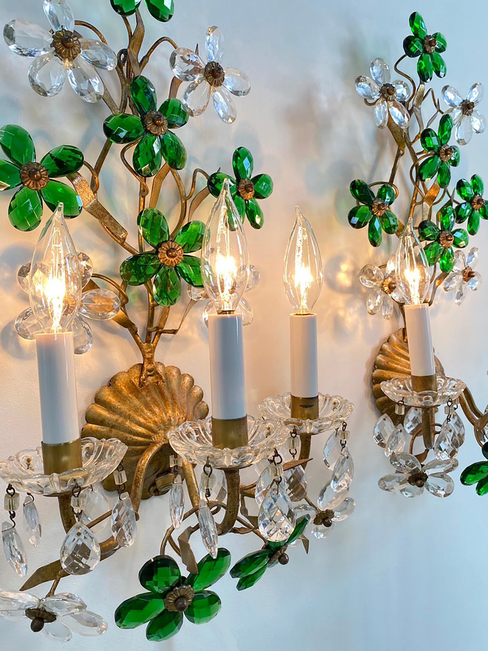 Pair of Gilt Tole Clear and Green Crystal Sconces Attributed to Maison Baguès In Good Condition For Sale In Minneapolis, MN