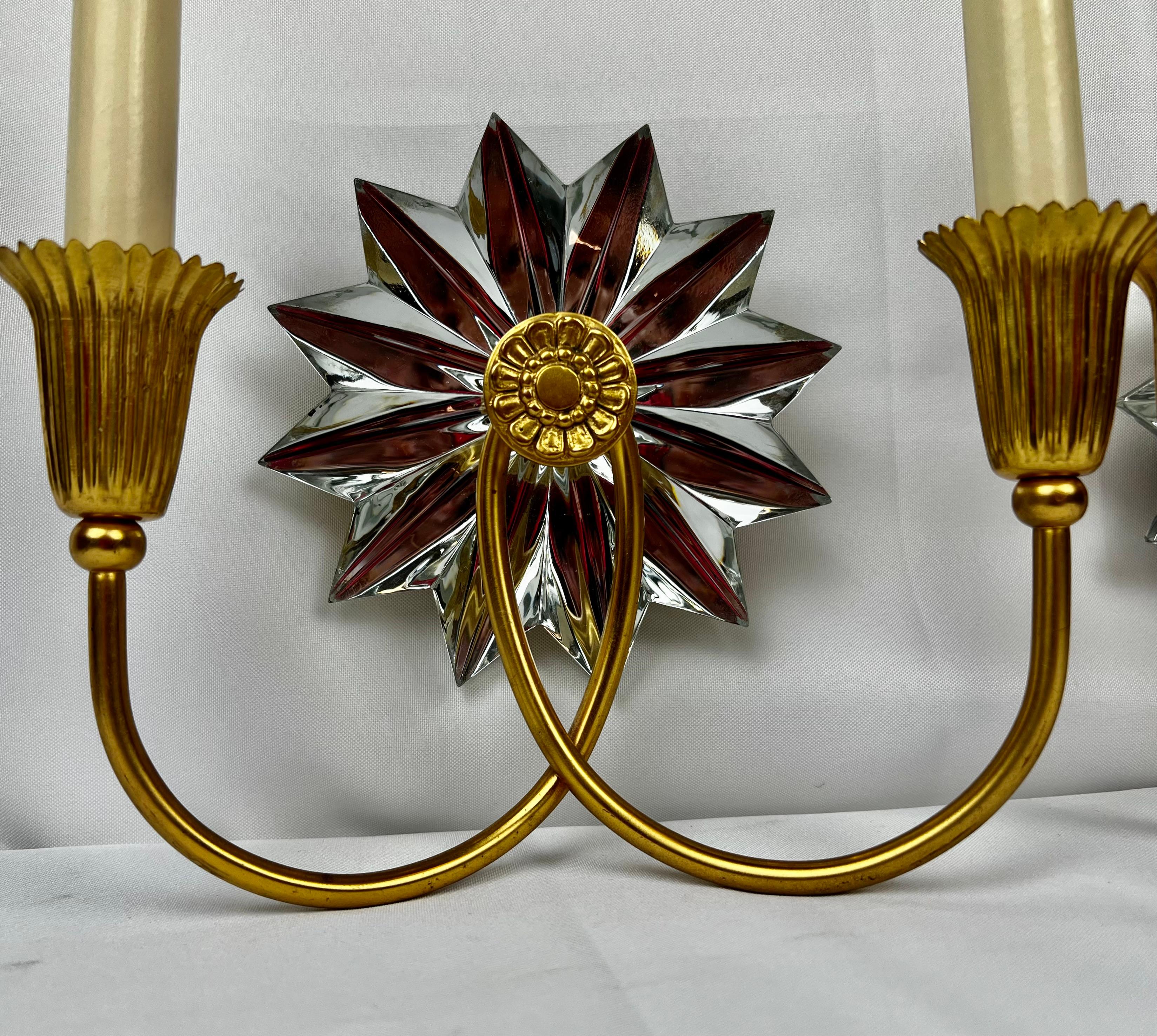 Pair of Gilt Two Light Sconces with Mirrored Twelve Point Star Bursts In Good Condition For Sale In West Palm Beach, FL