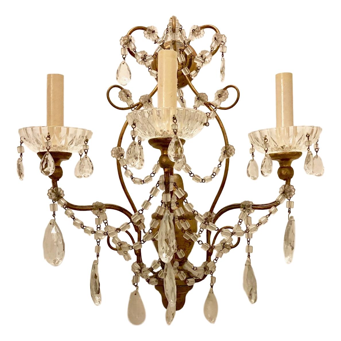 Pair of Gilt Wood and Glass Beads Sconces In Good Condition For Sale In New York, NY