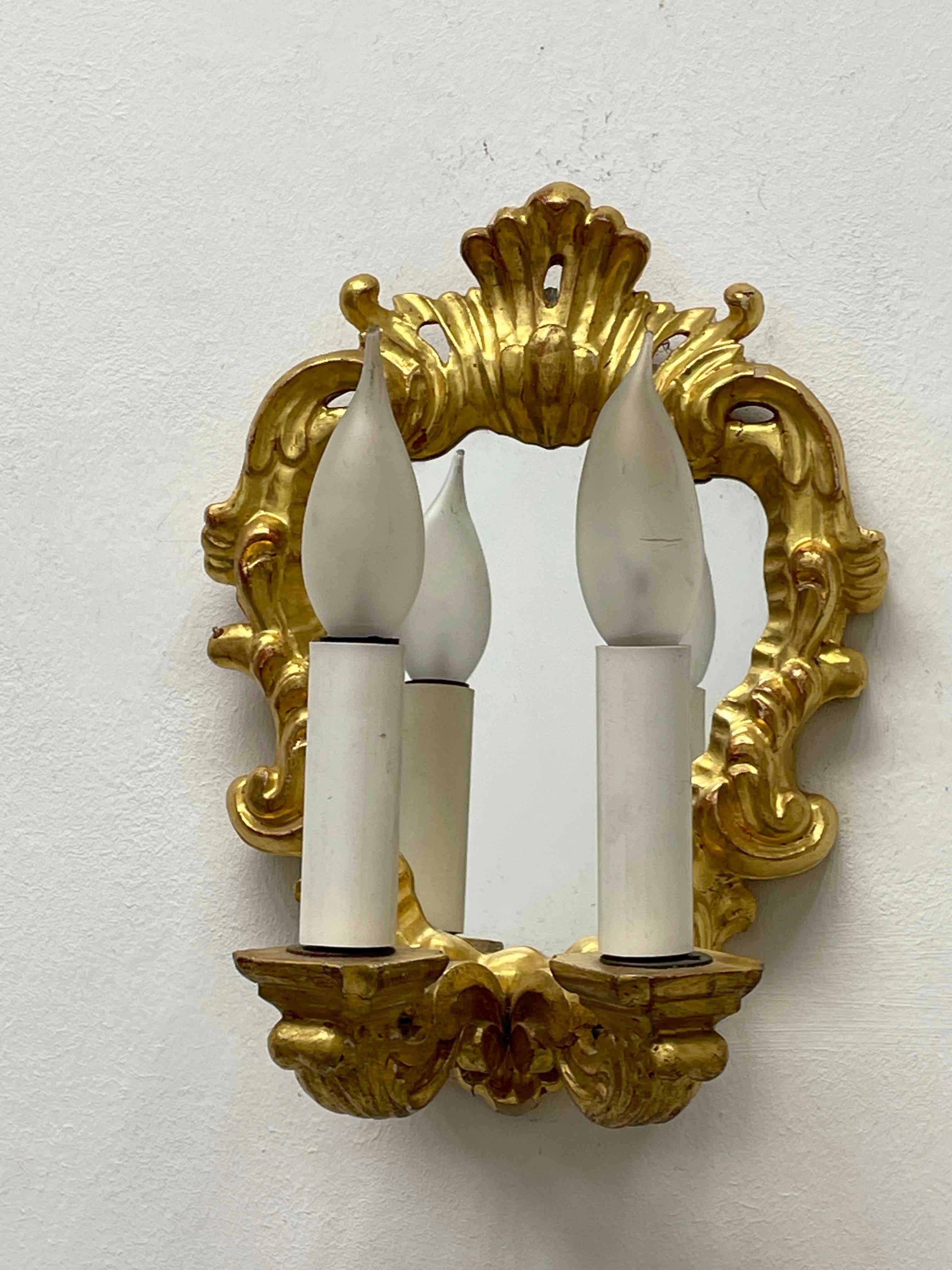 Pair of Gilt Wood and Mirror Tole Style Sconces, Italy, 1960s For Sale 3