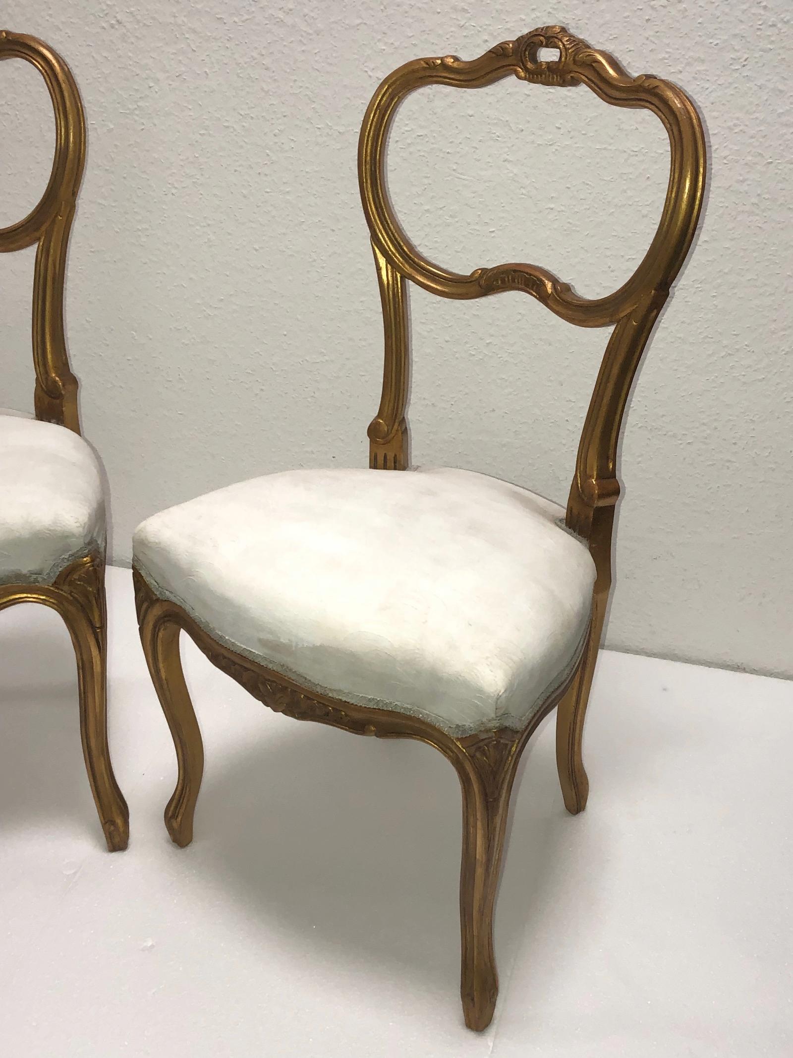 Suédois Paire de chaises en bois doré, style ferme ancienne suédois Shabby Chic, années 1920 en vente