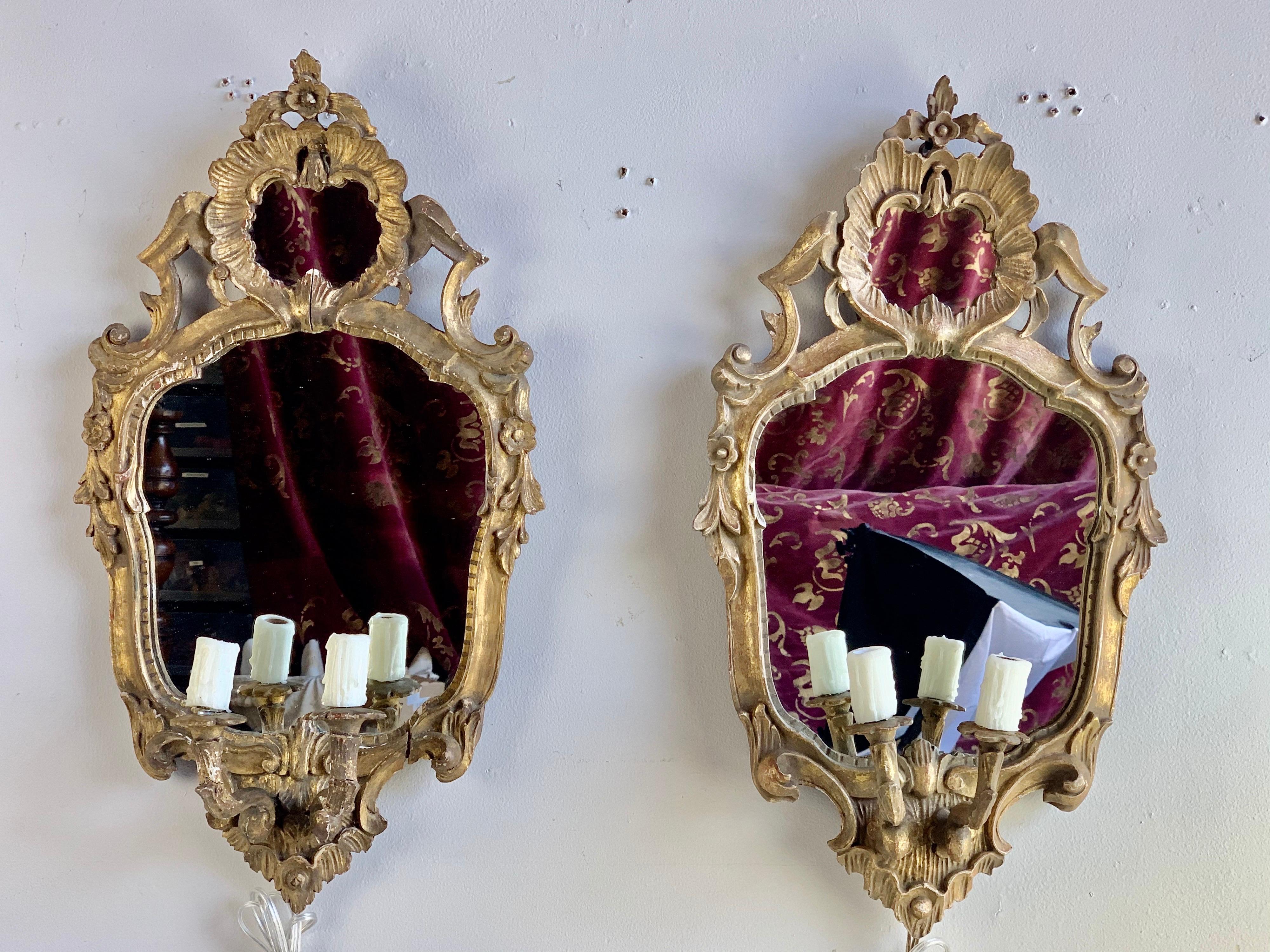 Rococo Pair of Giltwood Italian Mirrored Sconces, circa 1930s