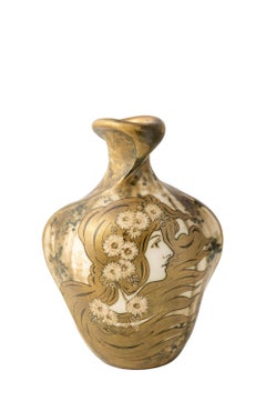 Coppia di vasi dorati e dipinti a mano di Nikolaus Kannhäuser Amphora 1898 ca.