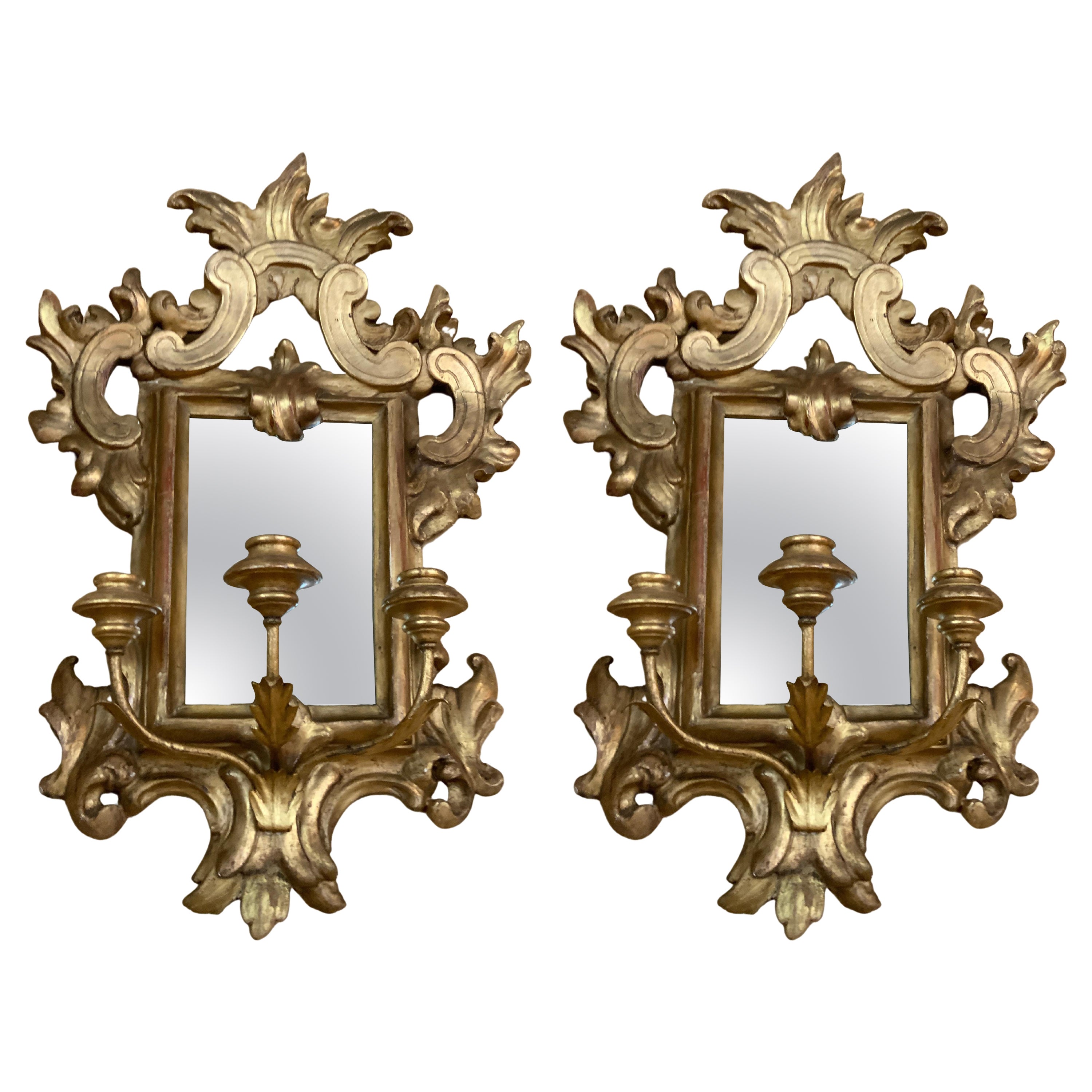 Paire d'appliques en bois doré et miroir, 19e siècle, avec 3 éblouissements chacune en vente