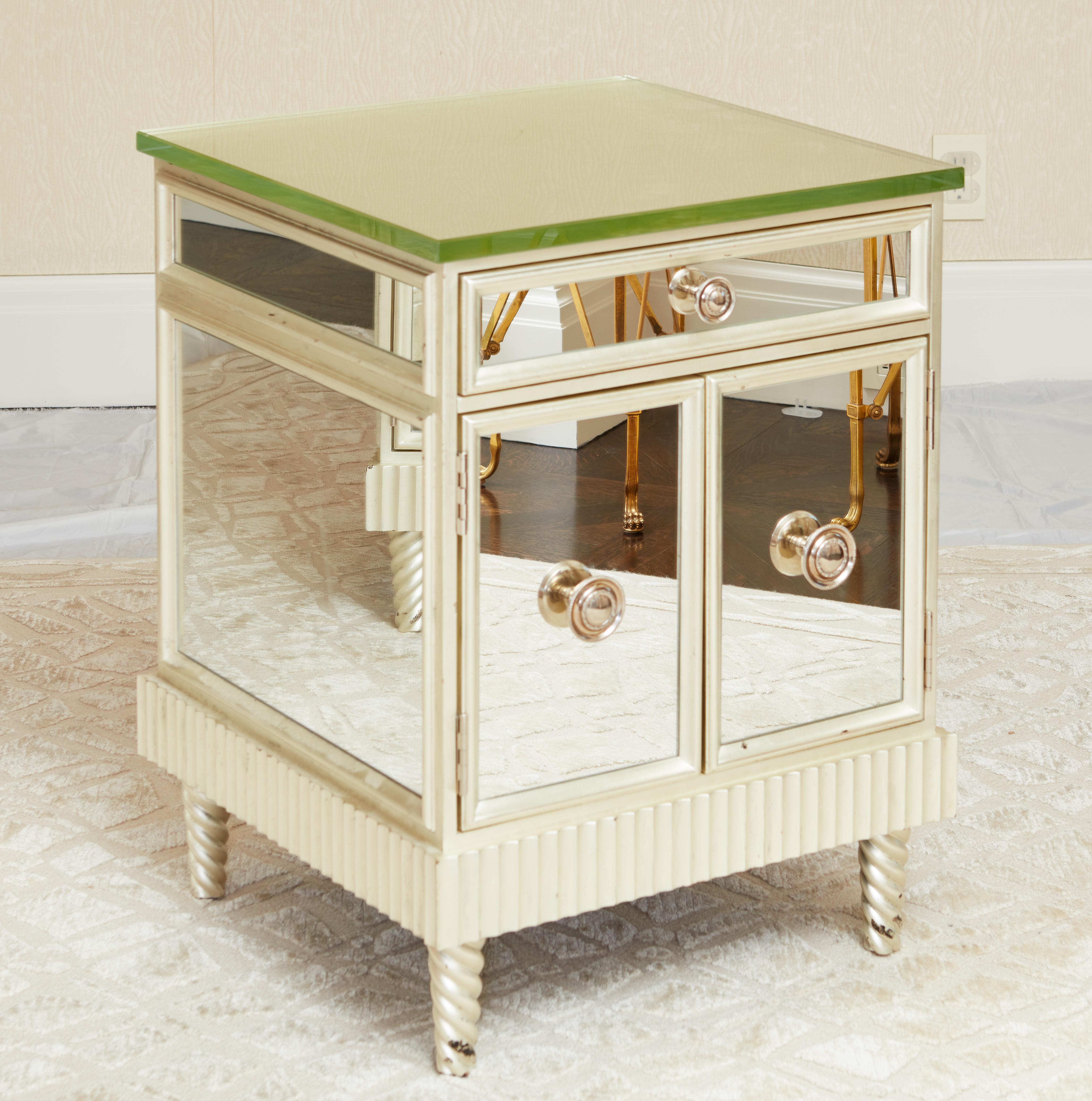 Glass Pair of Giltwood and Mirrored Night Stands For Sale