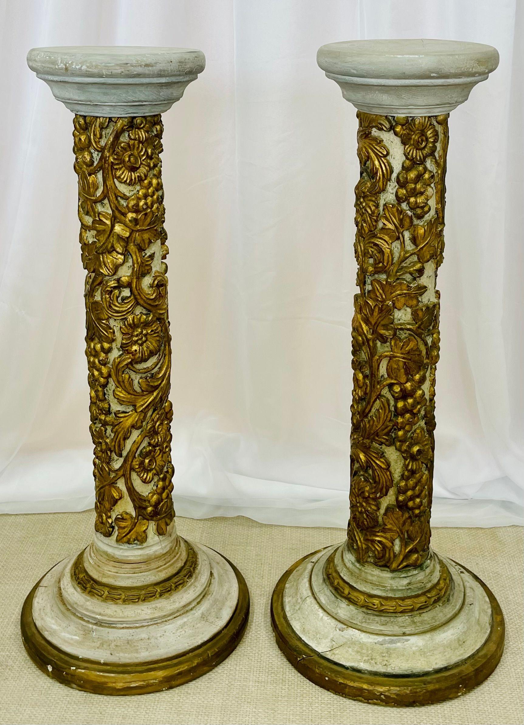 European Pair of Giltwood and Paint Decorated Italian Columns, Pedestals, Gustavian Style For Sale