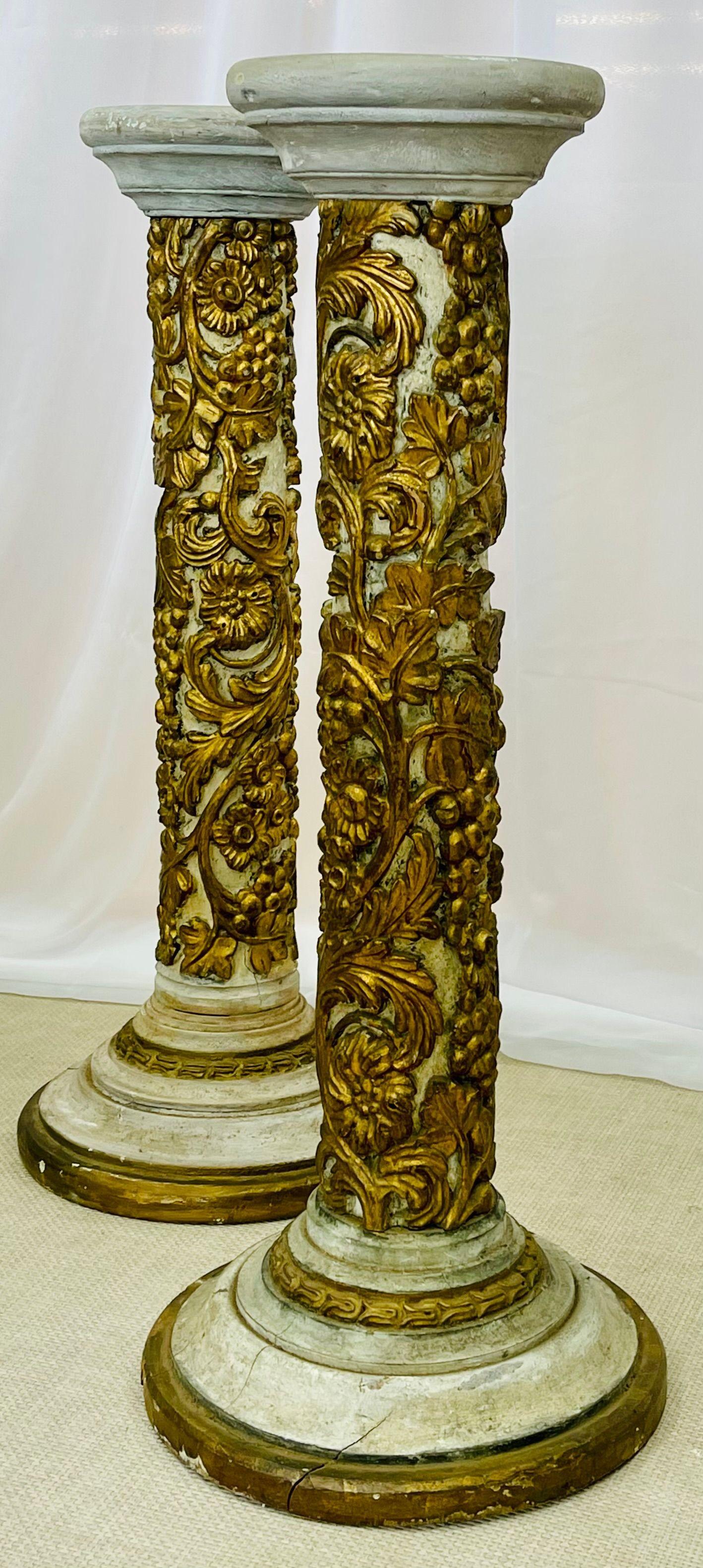 Pair of Giltwood and Paint Decorated Italian Columns, Pedestals, Gustavian Style In Good Condition For Sale In Stamford, CT