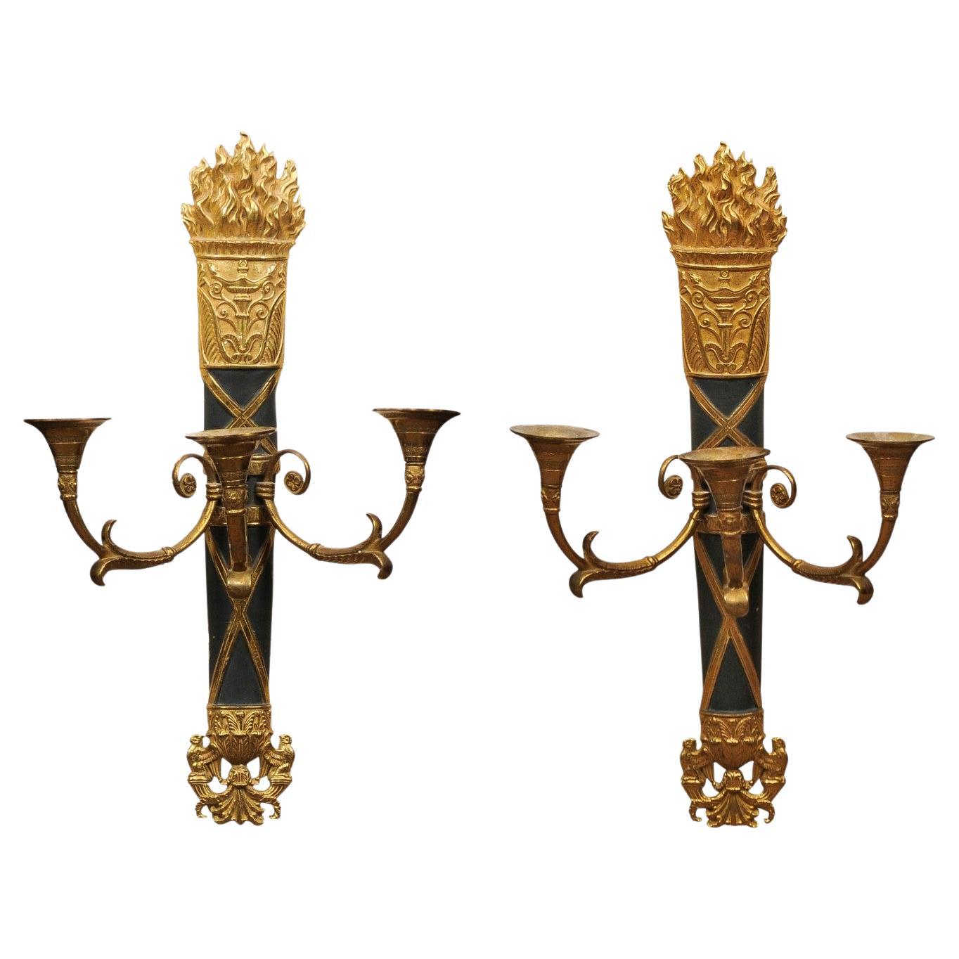 Paar Giltwood geschnitzte Adler 2 Light Sconces mit Quaste Detail, 20. Jahrhundert