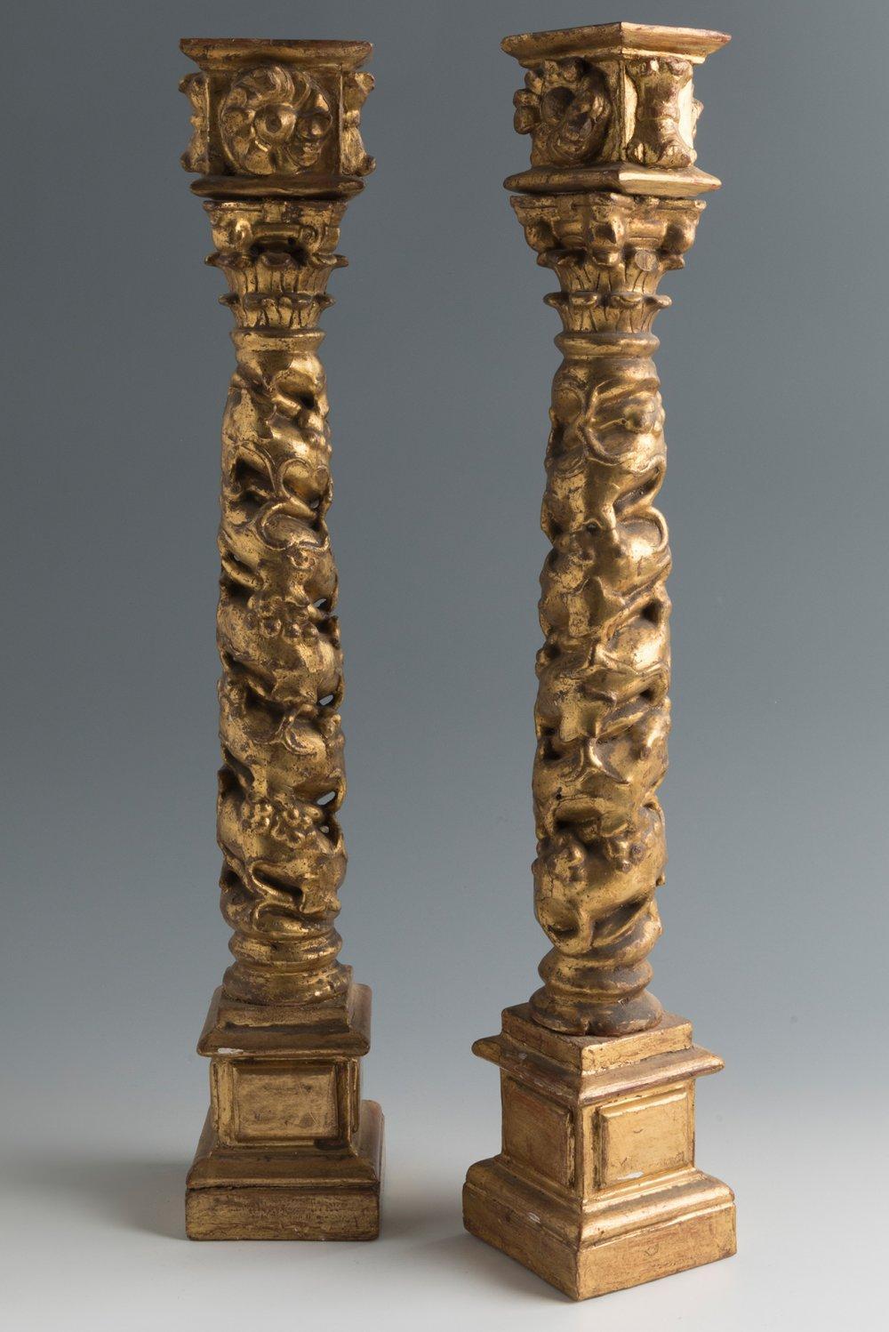 17th Century Pair of Giltwood Spanish Baroque Columns For Sale
