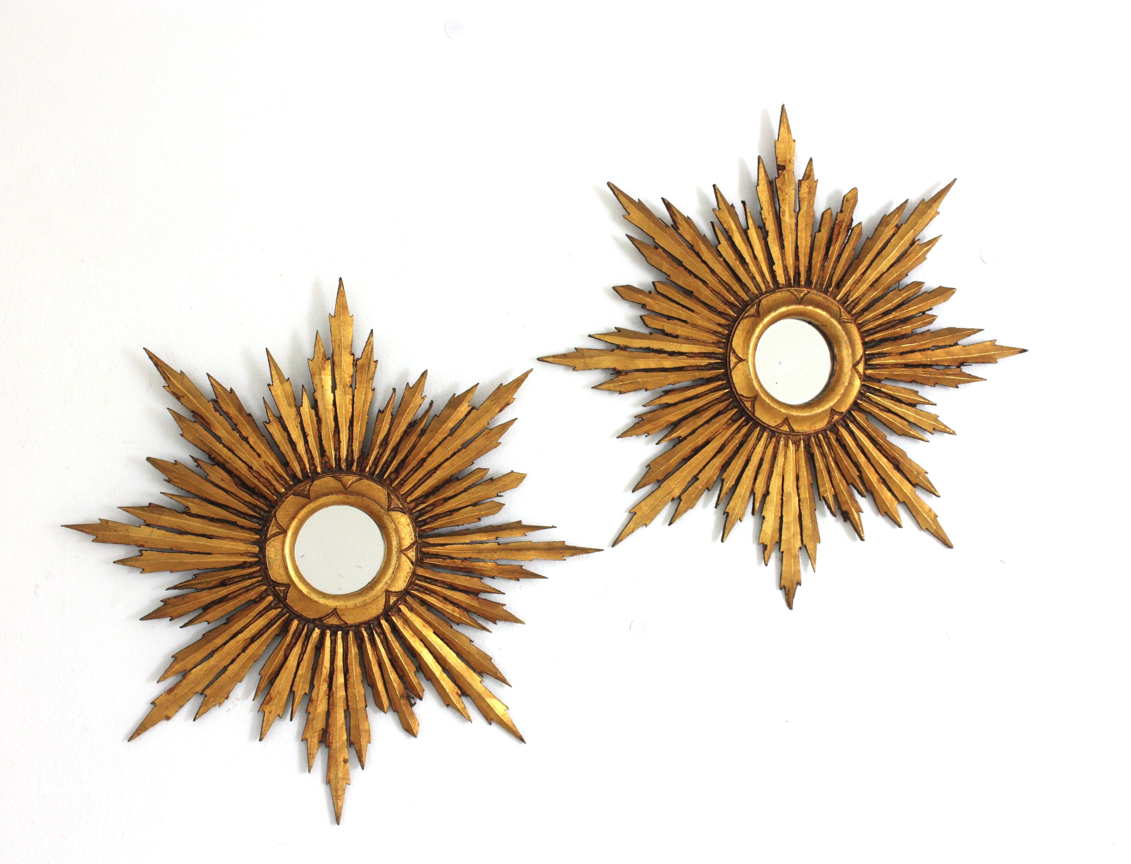 Paire de miroirs étoilés Sunburst en bois doré, petite taille, baroque espagnol en vente 4