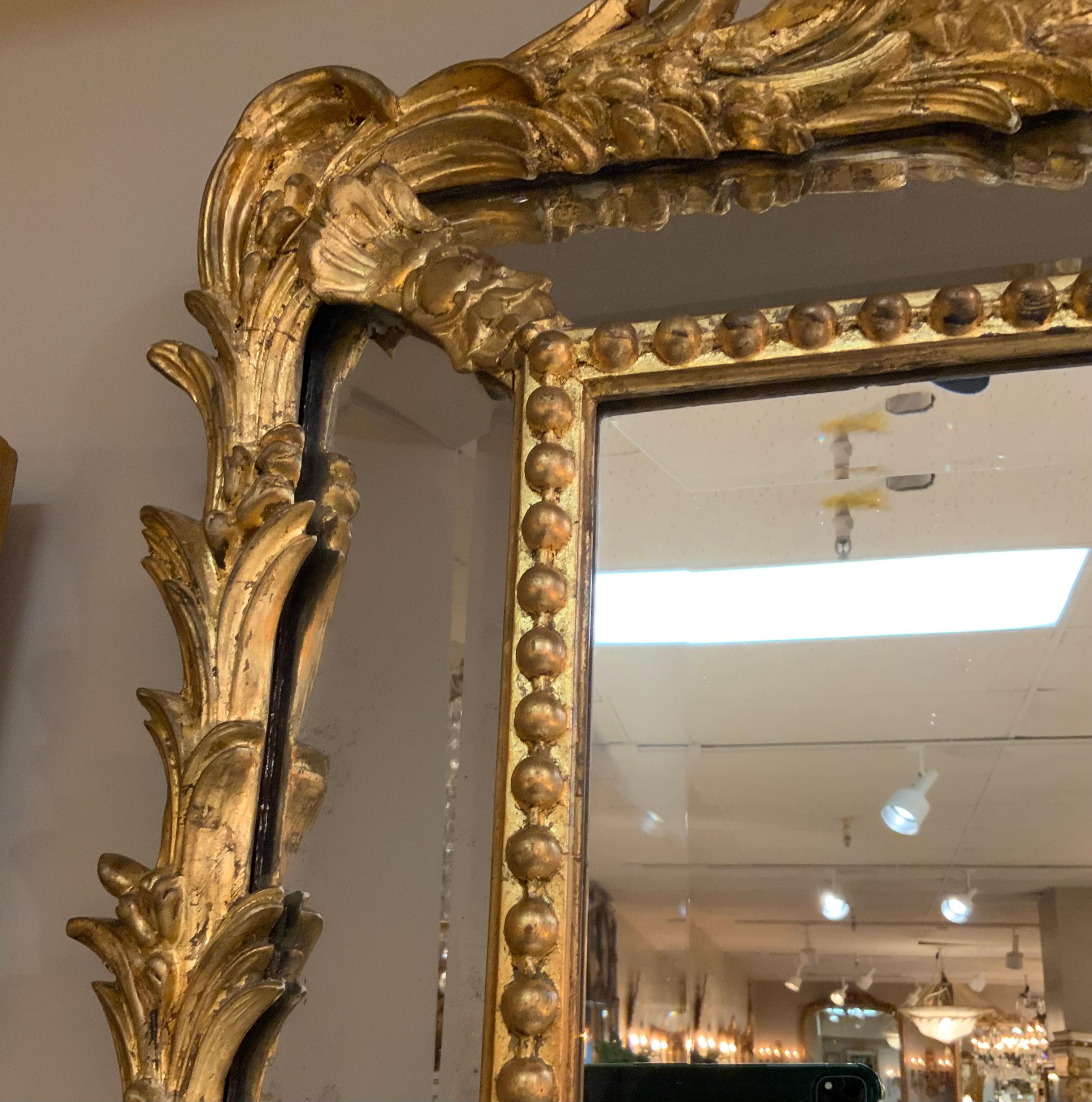 Pareja de espejos de pared de madera dorada en Excelente estado para la venta en Houston, TX