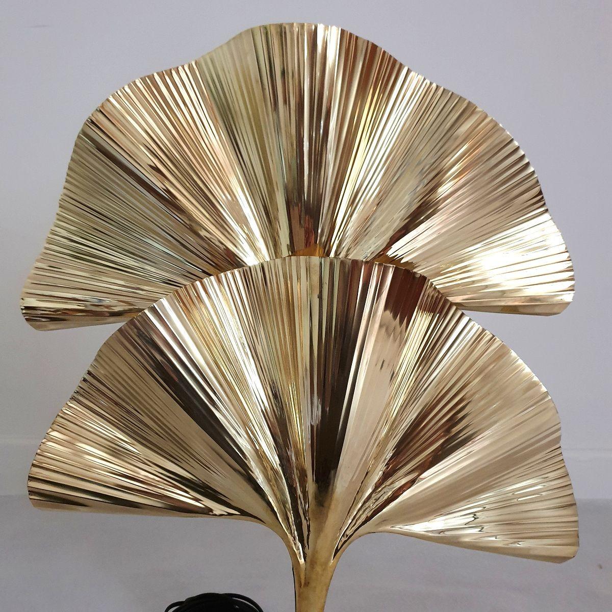 Laiton Paire de lampes de table Ginko en laiton, Italie en vente