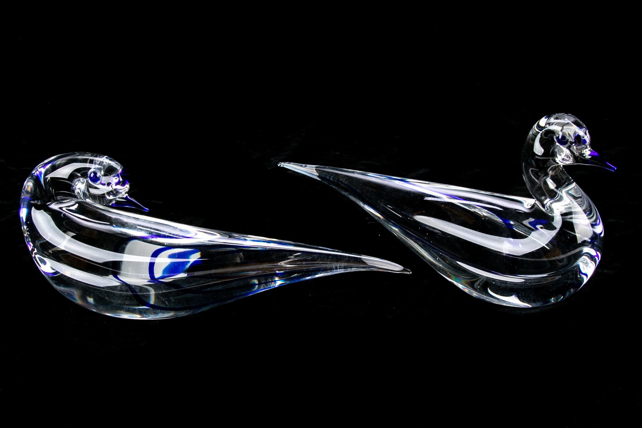 Italian Pair of Gino Cenedes Signed Murano Doves For Sale