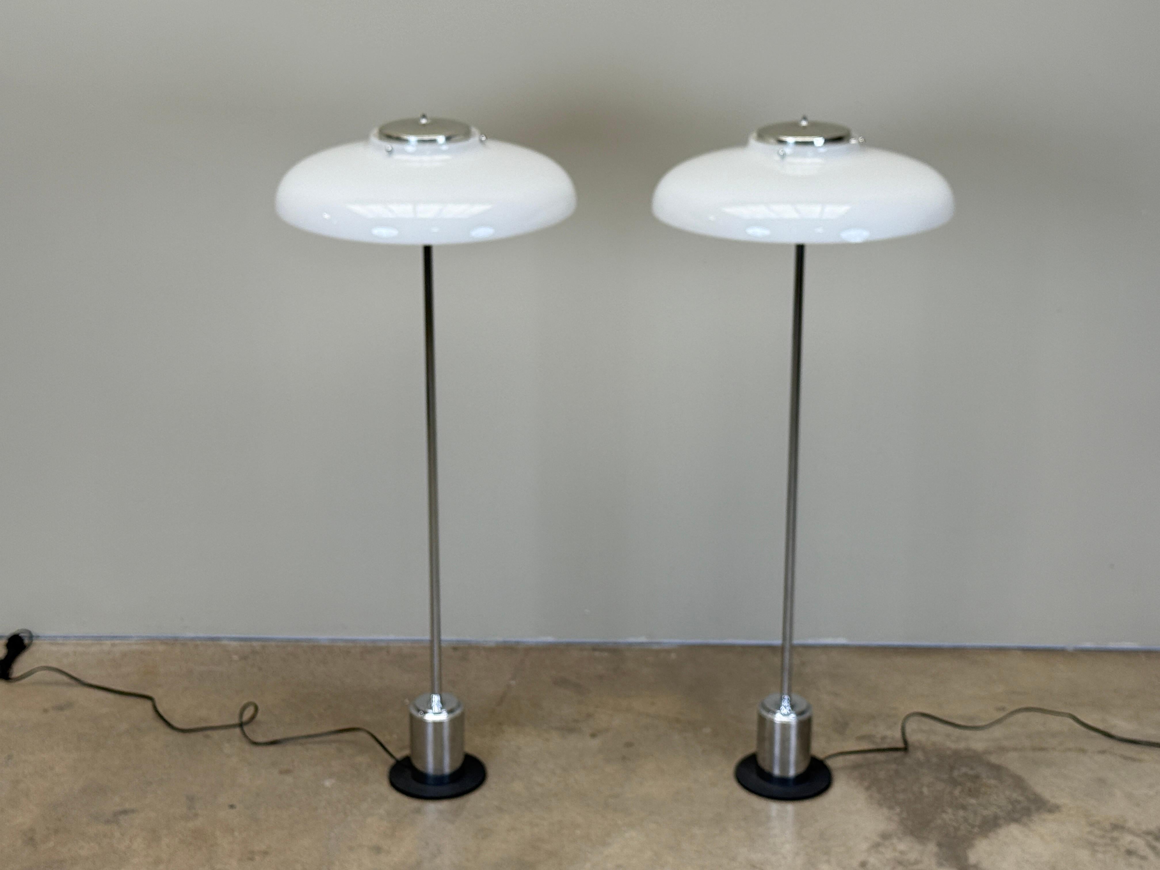 Mid-20th Century Pair of Gino Sarfatti 1005b Floor Lamps by Arteluce, 1963 For Sale