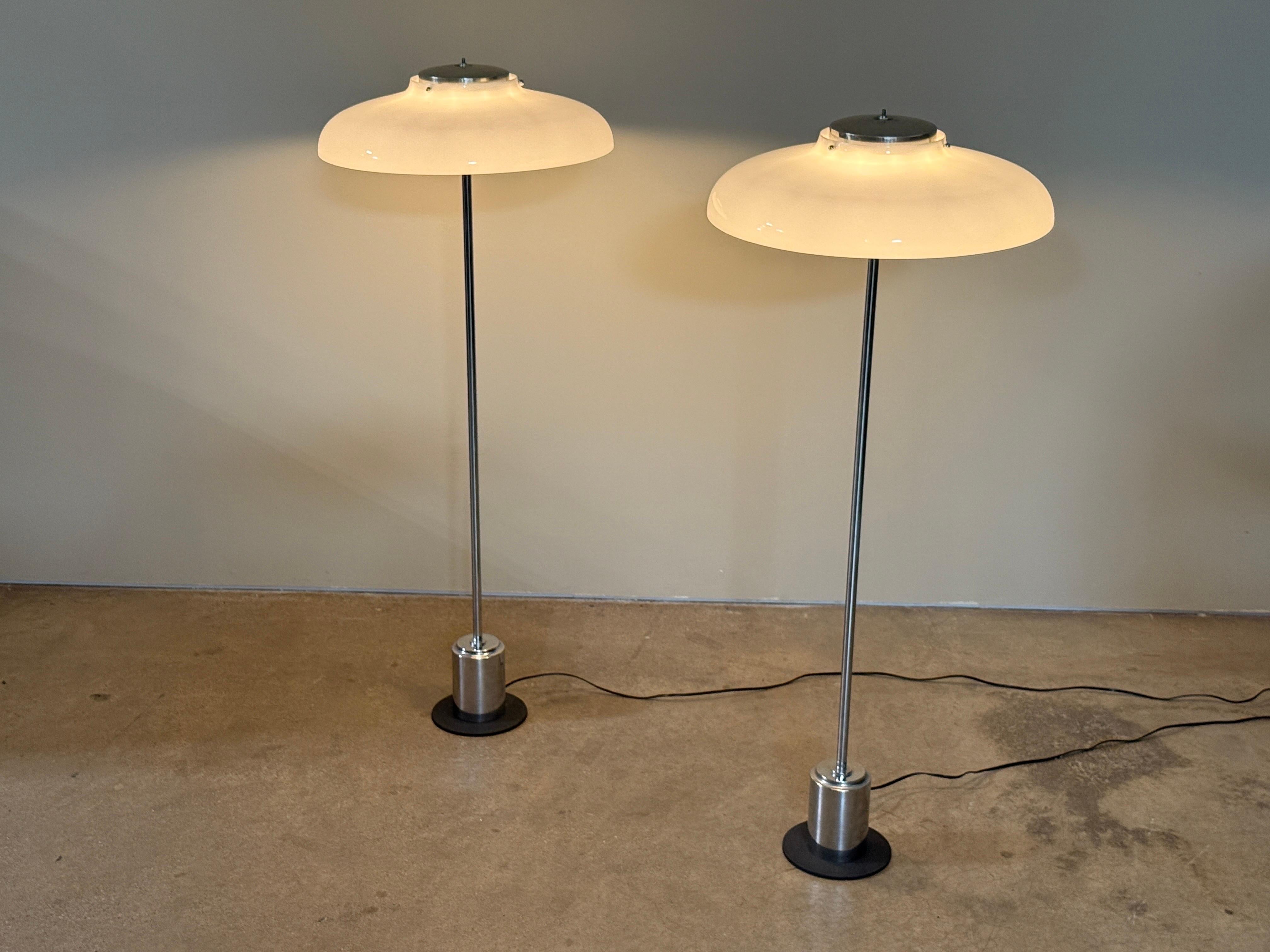Pair of Gino Sarfatti 1005b Floor Lamps by Arteluce, 1963 For Sale 3