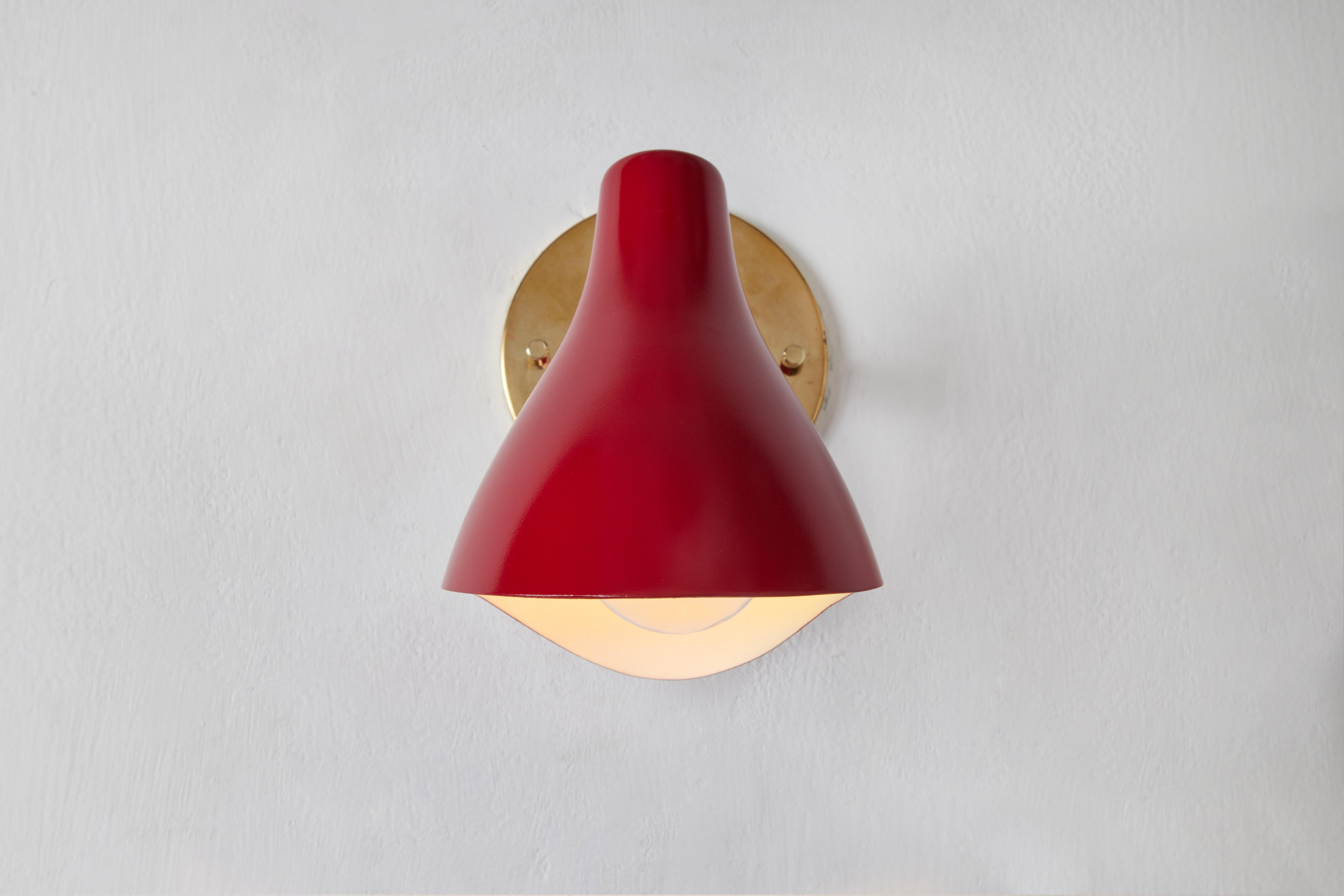 Mid-20th Century Pair of Gino Sarfatti Model #10 Sconces in Red for Arteluce For Sale