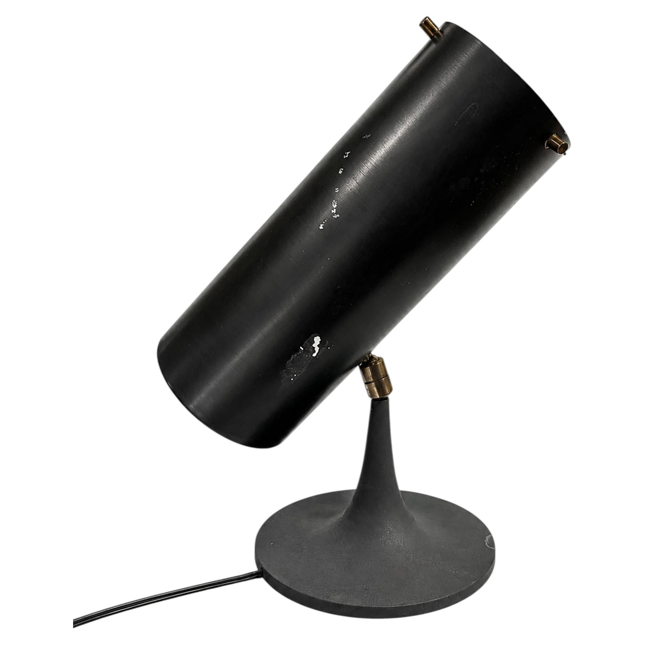Pair of Gino Sarfatti Model 569/N Table Lamps for Arteluce, Italy, 1956 Mid Cent For Sale