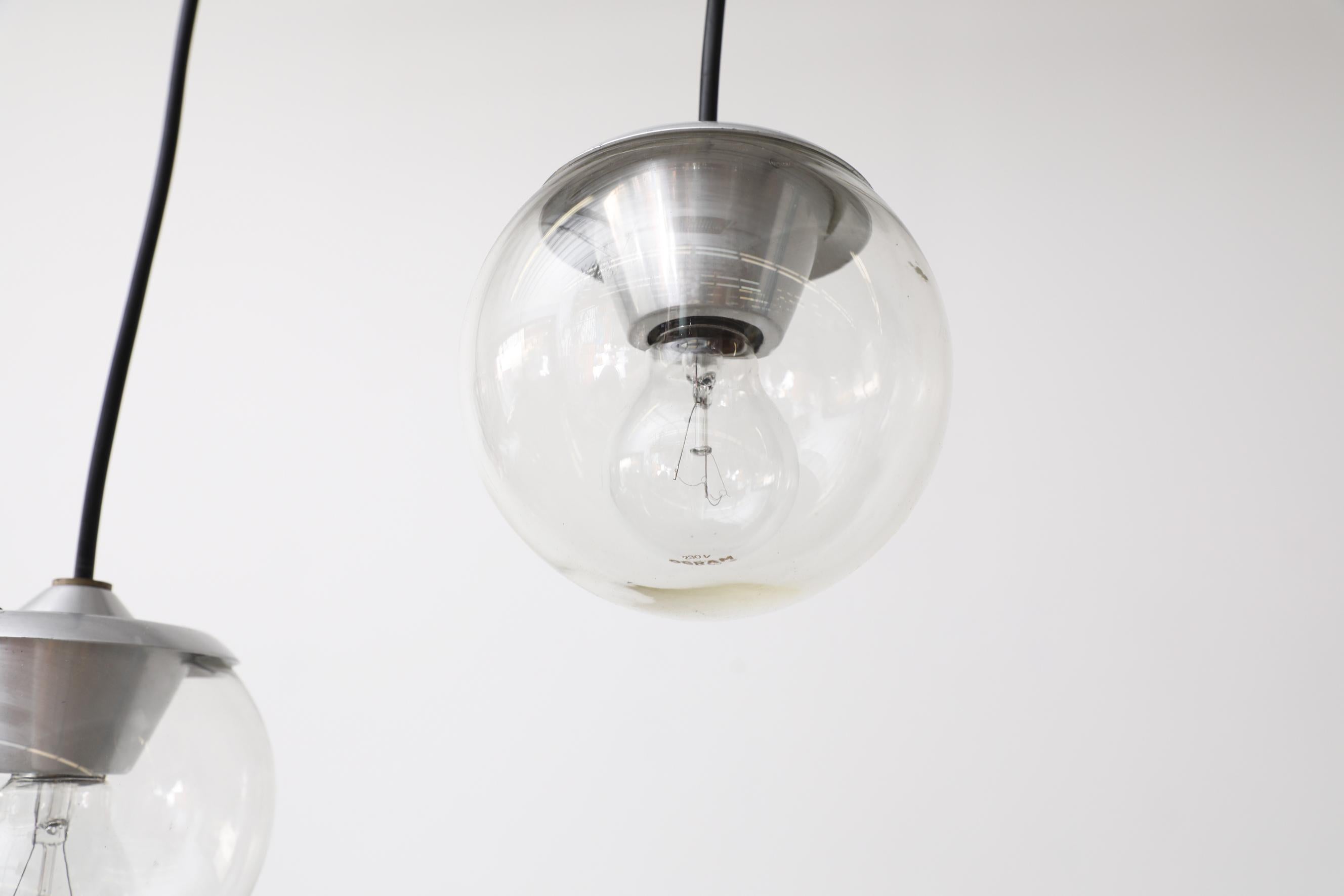 Pair of Gino Sarfatti Glass Pendant Lights Model 2095/1 by Arteluce, Italy, 1958 For Sale 5