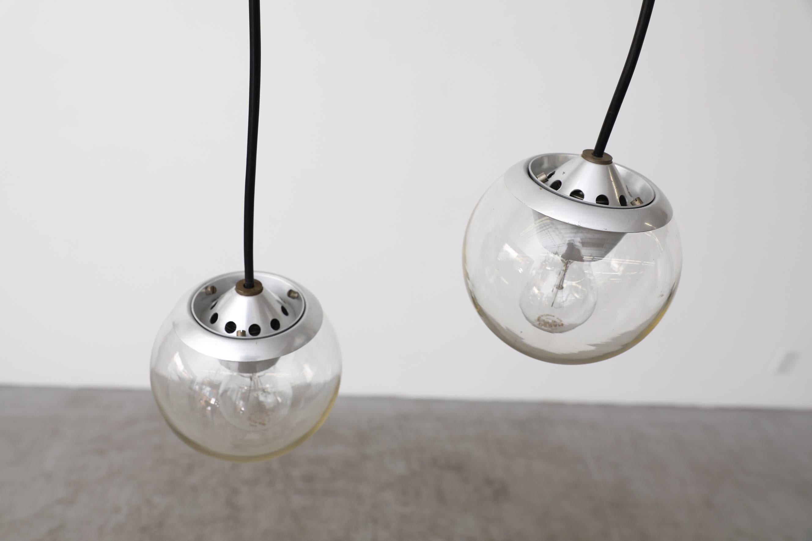 Pair of Gino Sarfatti Glass Pendant Lights Model 2095/1 by Arteluce, Italy, 1958 For Sale 6