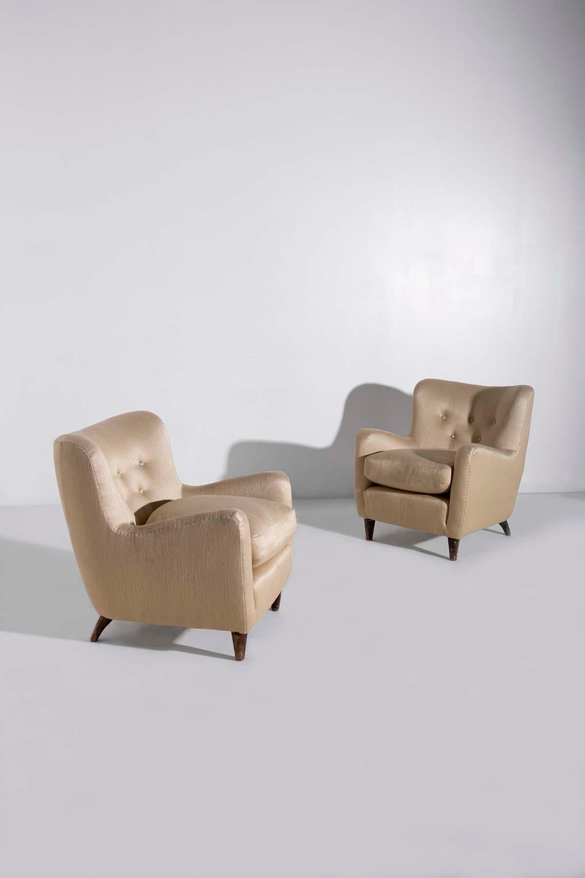Mid-Century Modern Pair of Gio ponti armchairs for Cassina, certificate For Sale