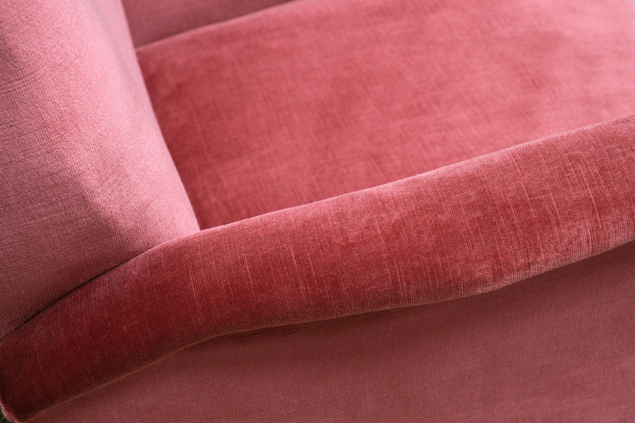 Pareja de sillones Gio Ponti de terciopelo rojo coral y haya, Asko, Finlandia, 1957 en venta 4