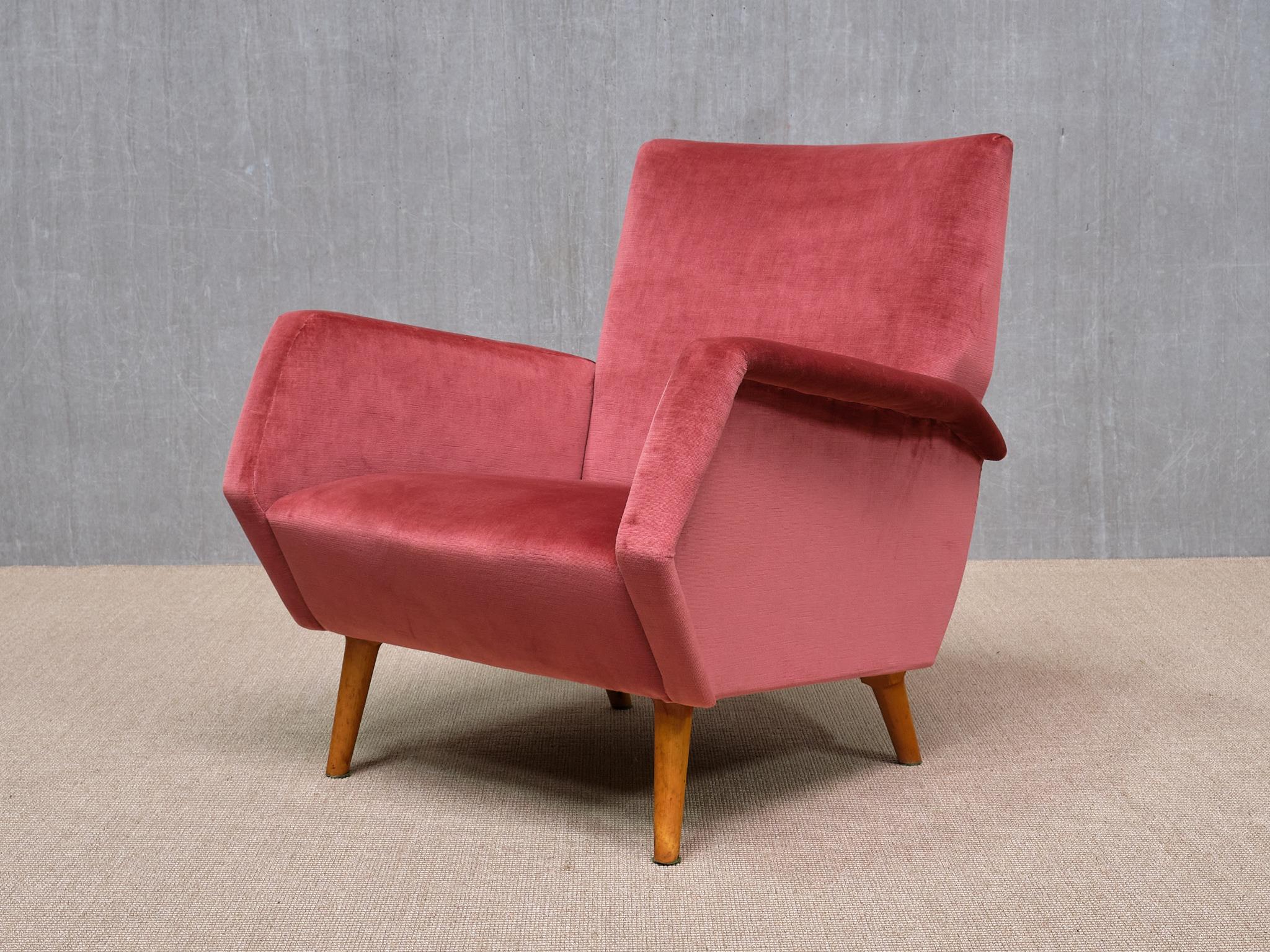 Pareja de sillones Gio Ponti de terciopelo rojo coral y haya, Asko, Finlandia, 1957 en venta 8