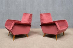 Pair of Gio Ponti Armchairs in Coral Red Velvet and Beech, Asko, Finland, 1957
