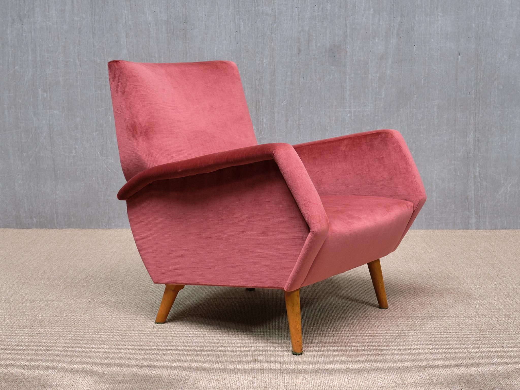 Pareja de sillones Gio Ponti de terciopelo rojo coral y haya, Asko, Finlandia, 1957 en venta 1