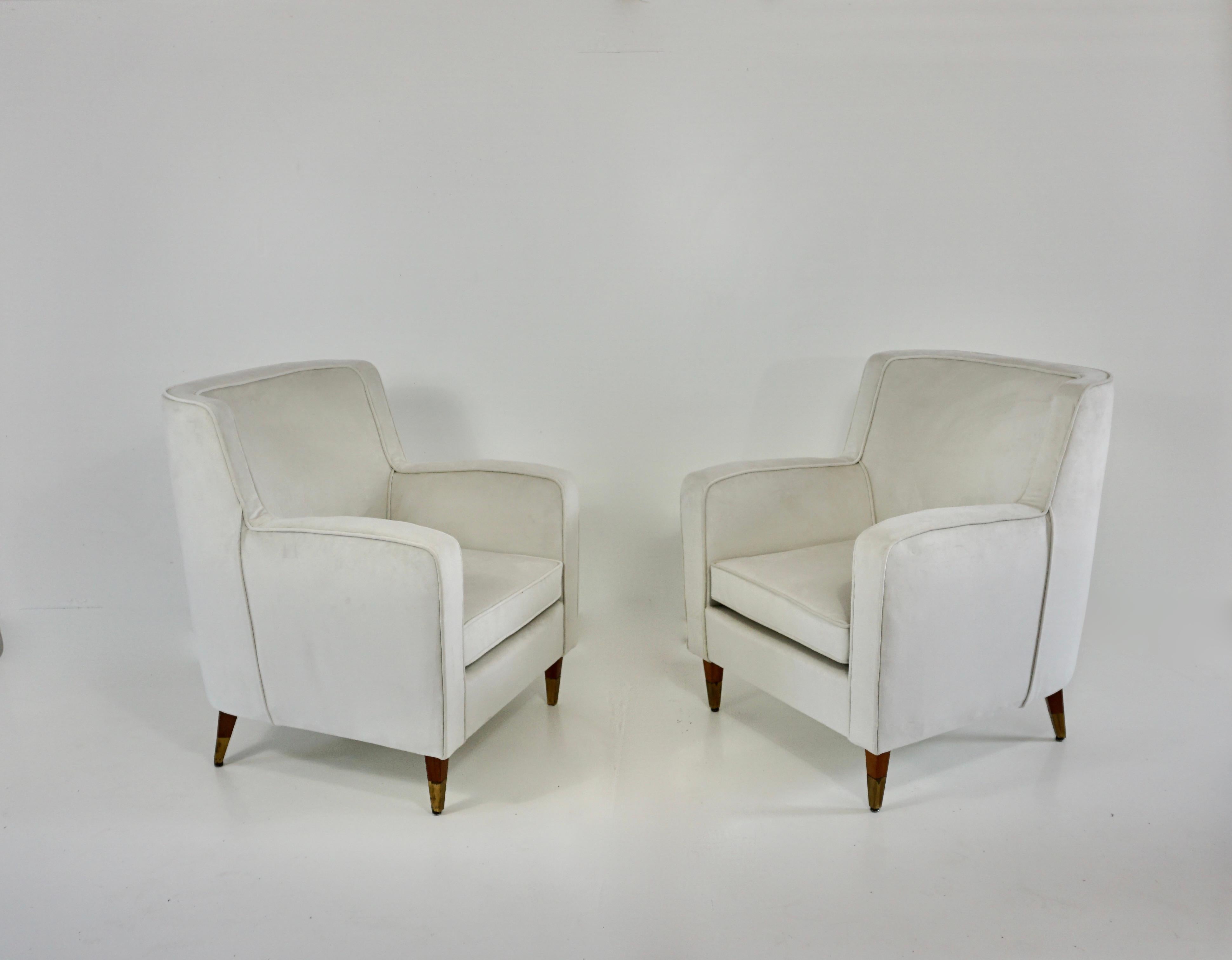 paire de fauteuils Gio Ponti en velours blanc  pieds en laiton pour une résidence privée 1955 Bon état - En vente à Rome, IT
