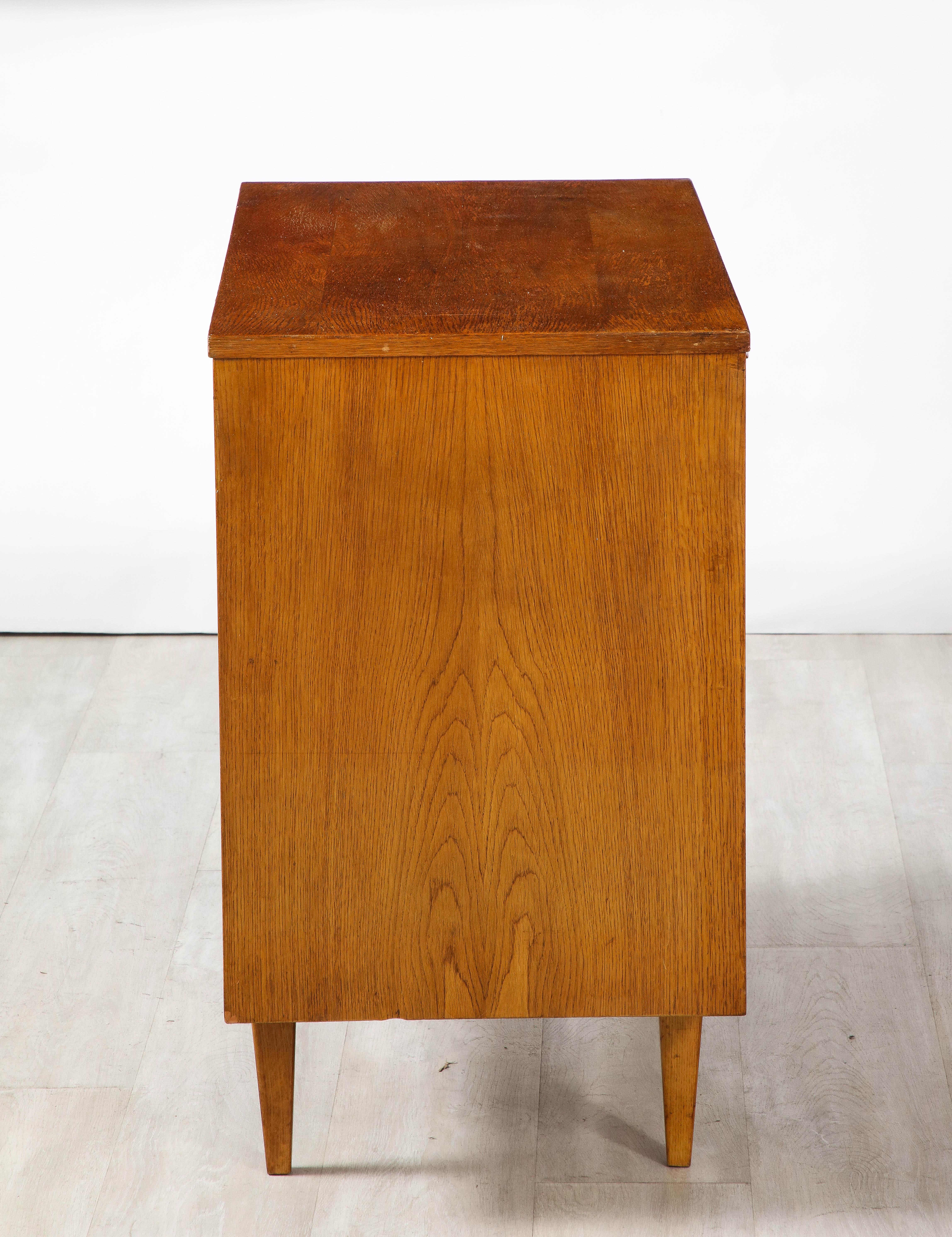 Pair of Gio Ponti Attributed Pair of Oak Cabinets, Italy, circa 1950 3