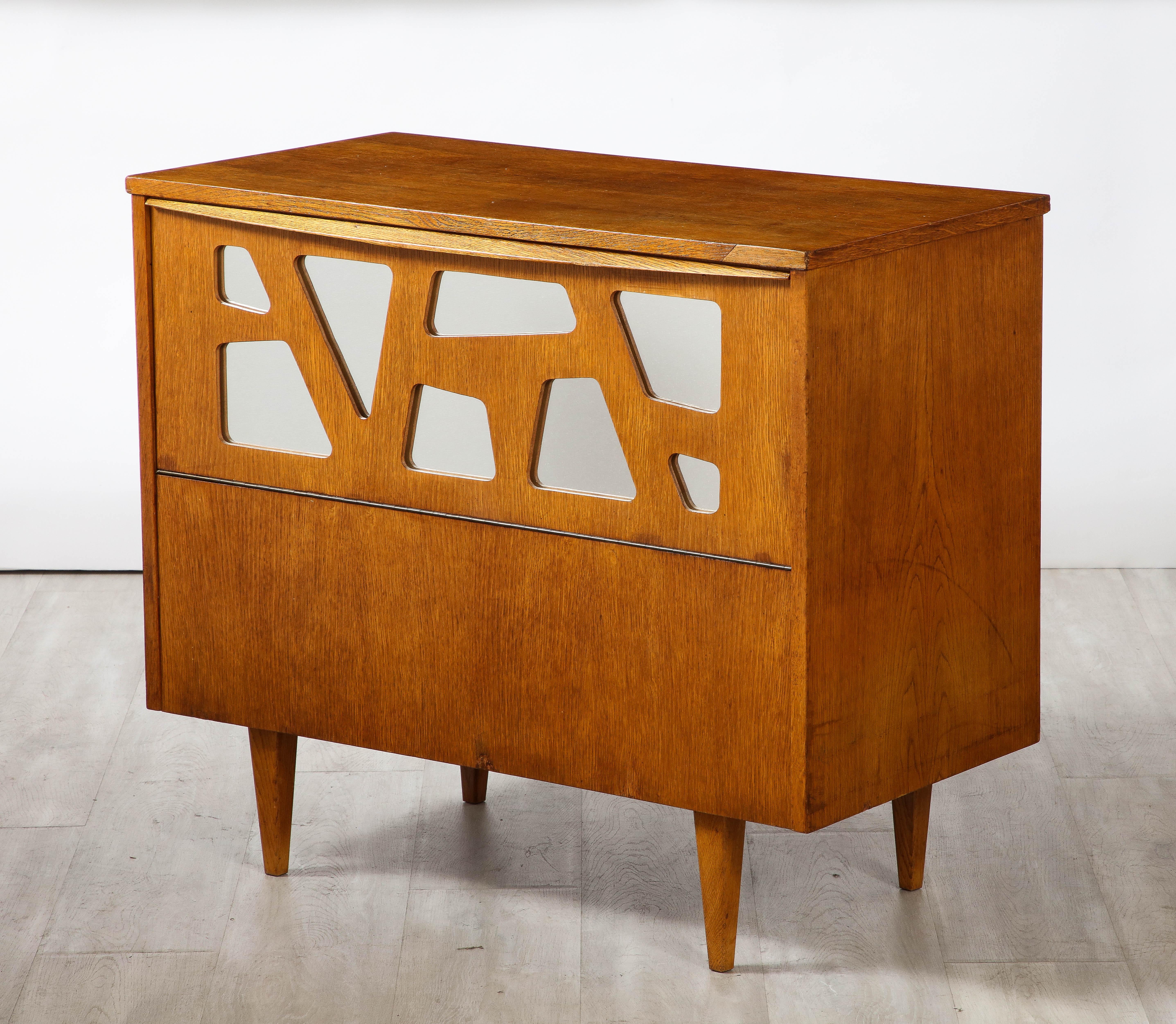 Mid-Century Modern Pair of Gio Ponti Attributed Pair of Oak Cabinets, Italy, circa 1950