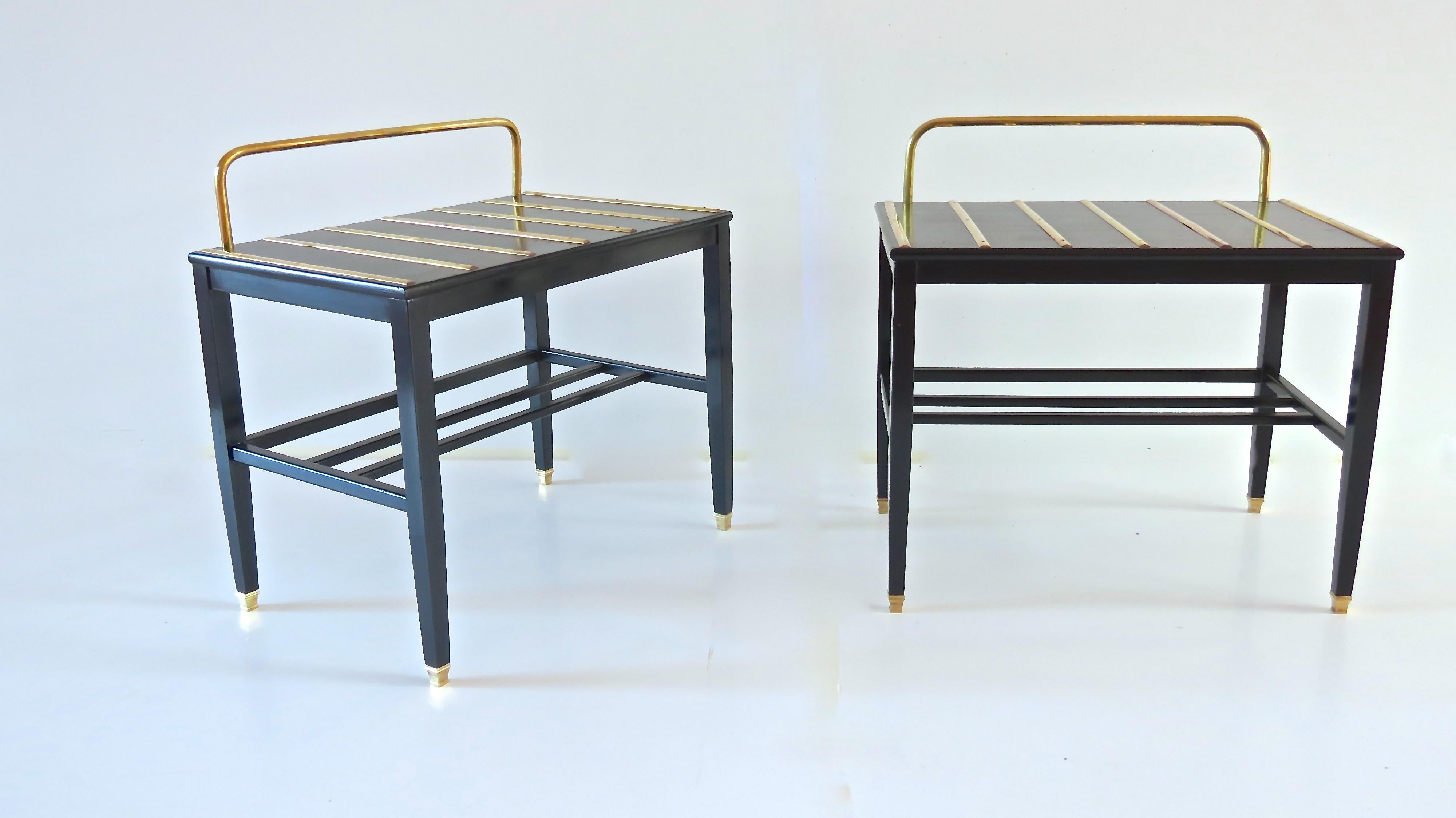 Pair of Gio Ponti Black Walnut Lacquered Side Tables from Hotel Royal Naples In Good Condition For Sale In Rome, IT