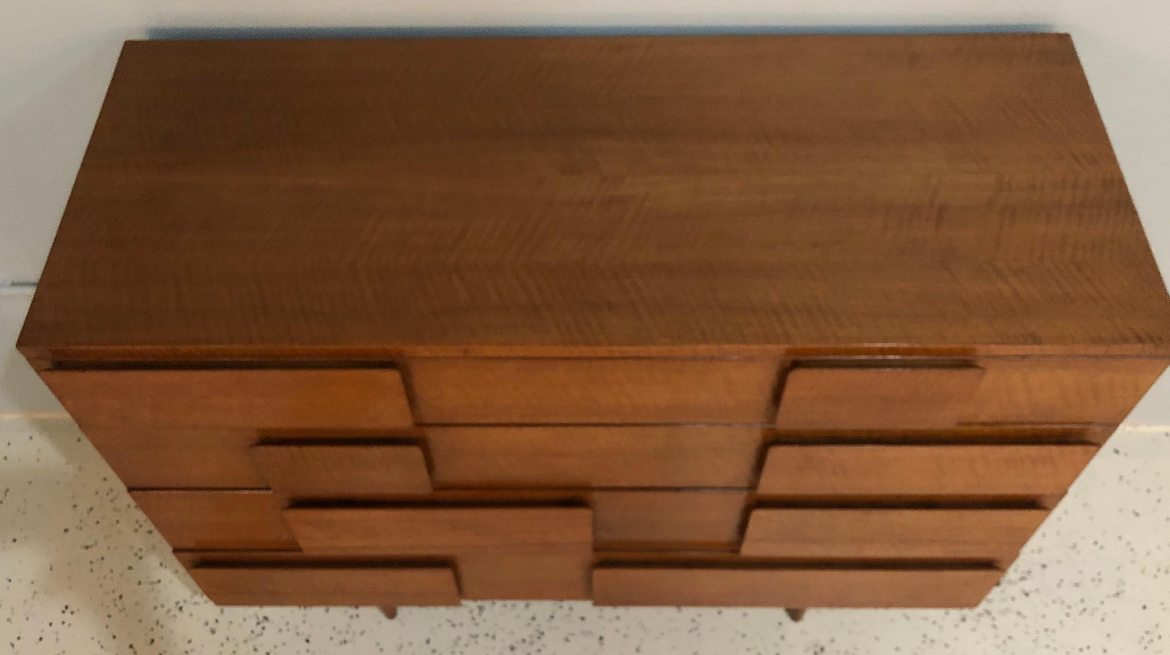 Pair of Gio Ponti Chests for Singer & Sons, Model 2129, circa 1955 3